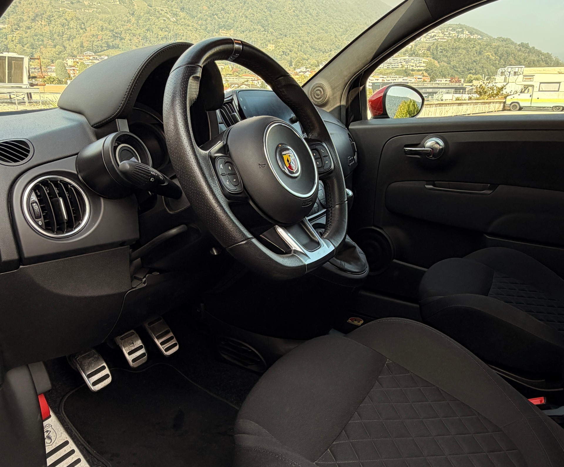 FIAT 595 1.4 16V Turbo Abarth F595-image-8