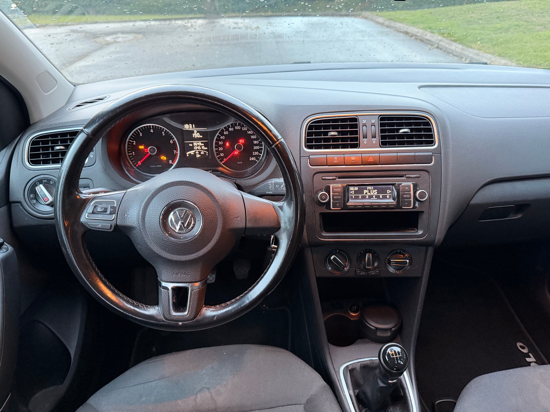 VW Polo 1.2 TSI Trendline-image-7