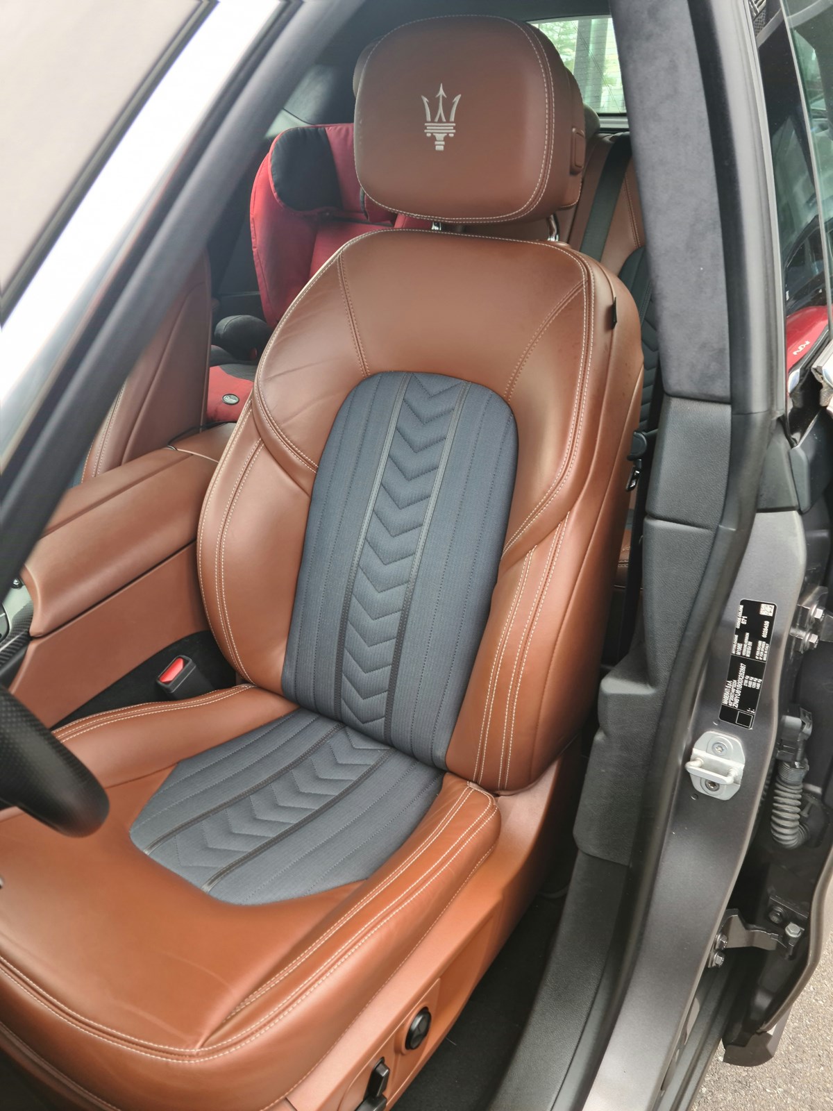 MASERATI Levante S 3.0 V6 Automatica-image-6
