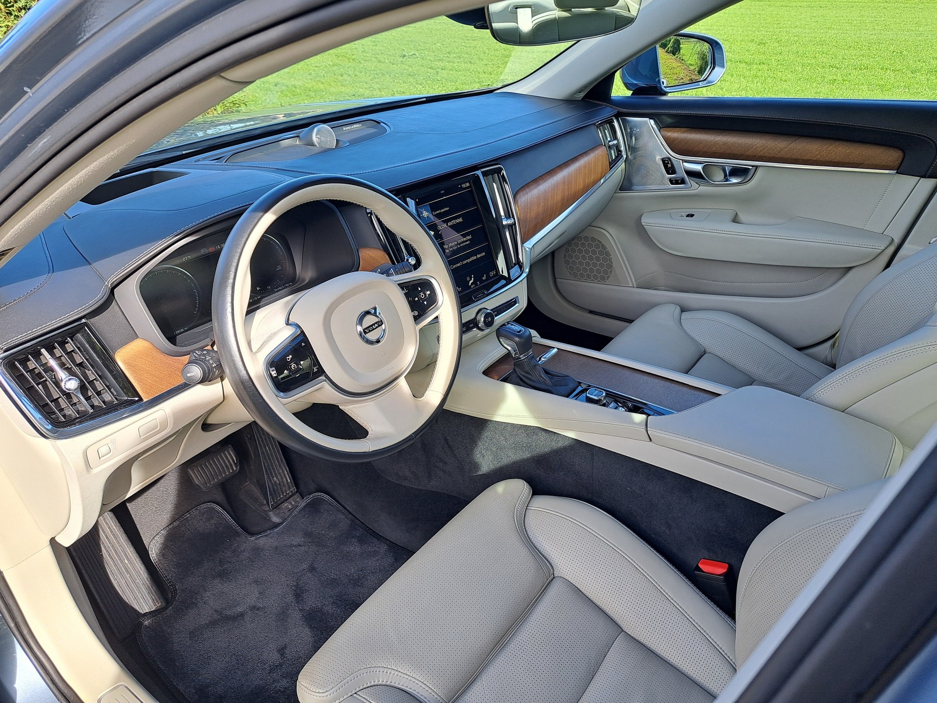 VOLVO S90 T6 AWD Inscription Geartronic-image-2