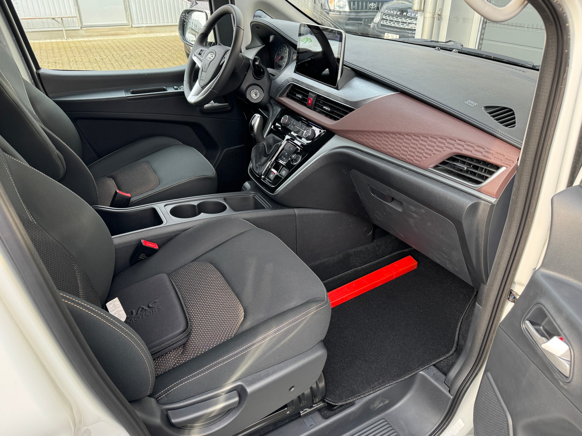 JAC M3ev-image-10