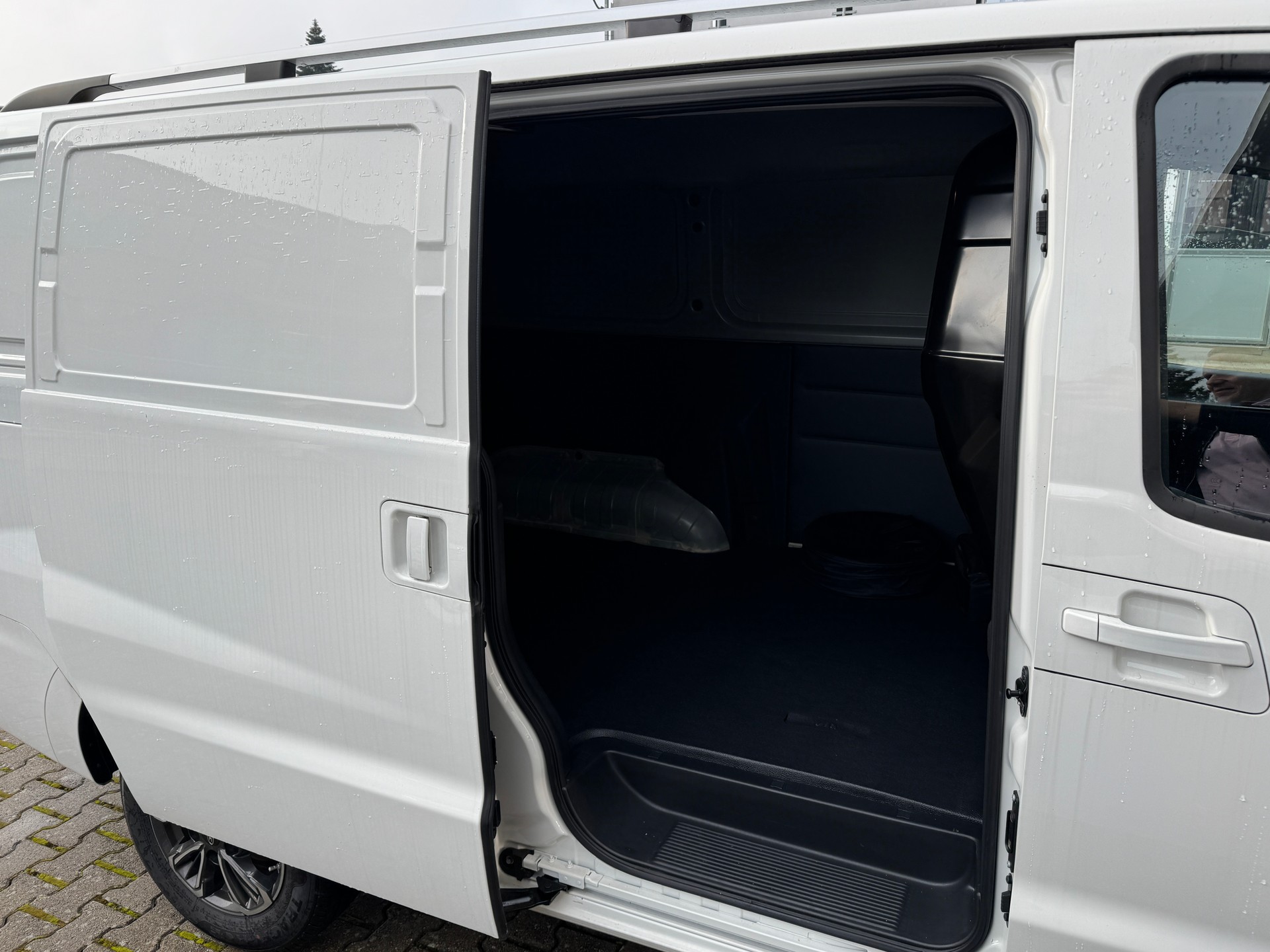 JAC M3ev-image-6