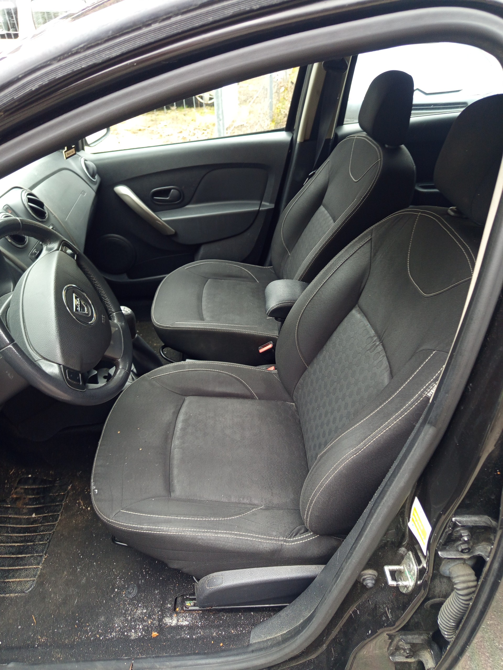 DACIA Sandero Tce 90 Lauréate-image-5