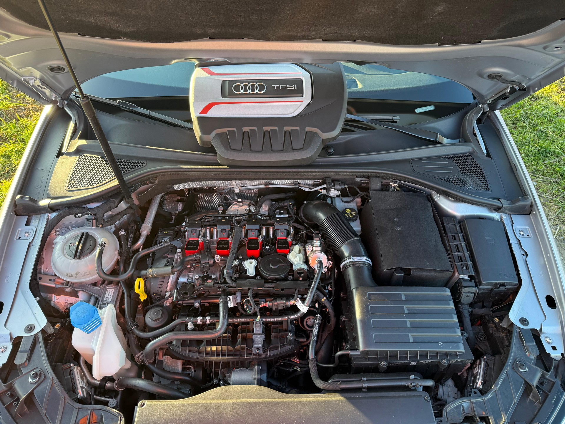 AUDI S3 Sportback 2.0 TFSI quattro S-tronic-image-5