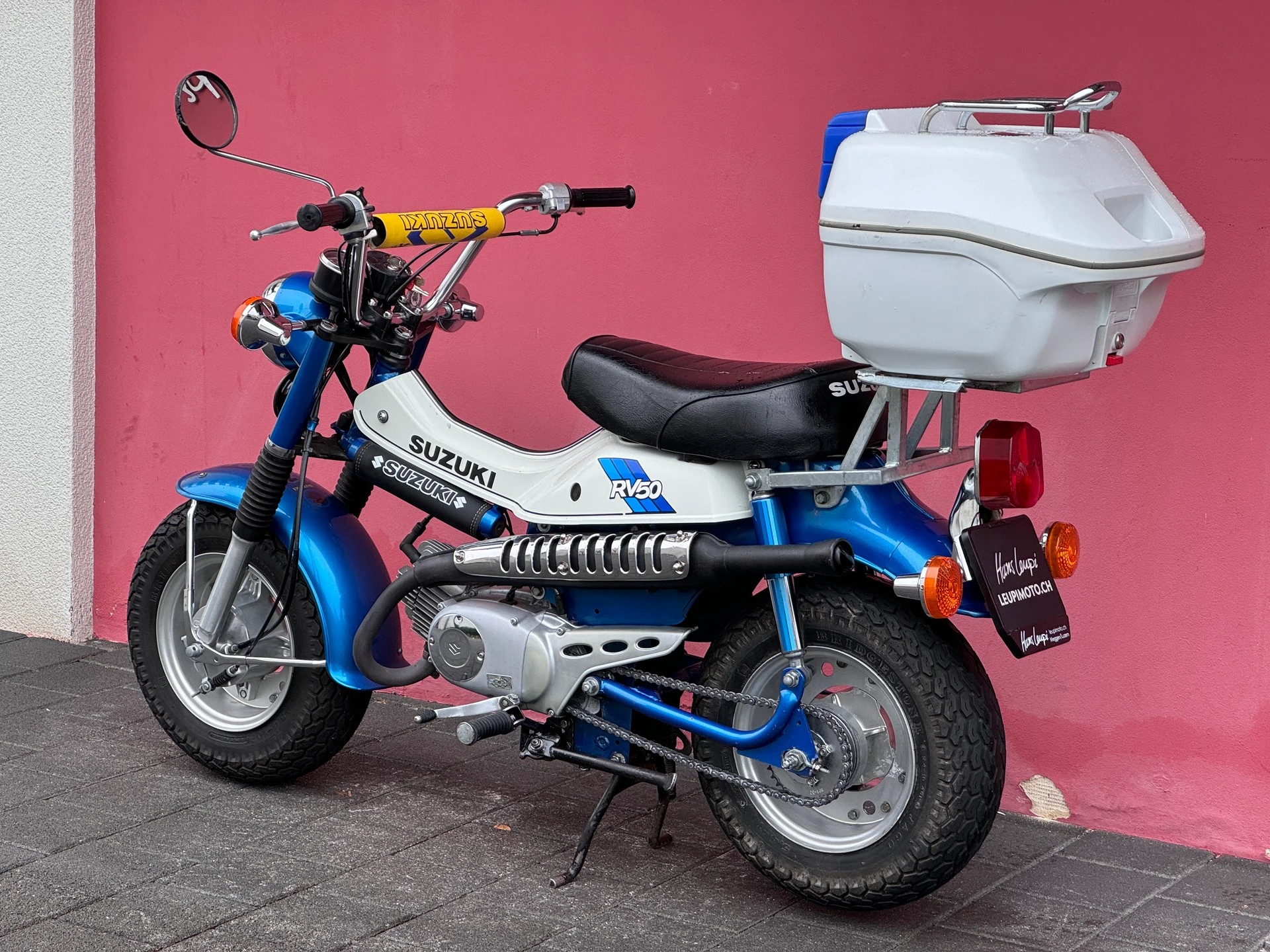 SUZUKI RV 50-showroom-element-3