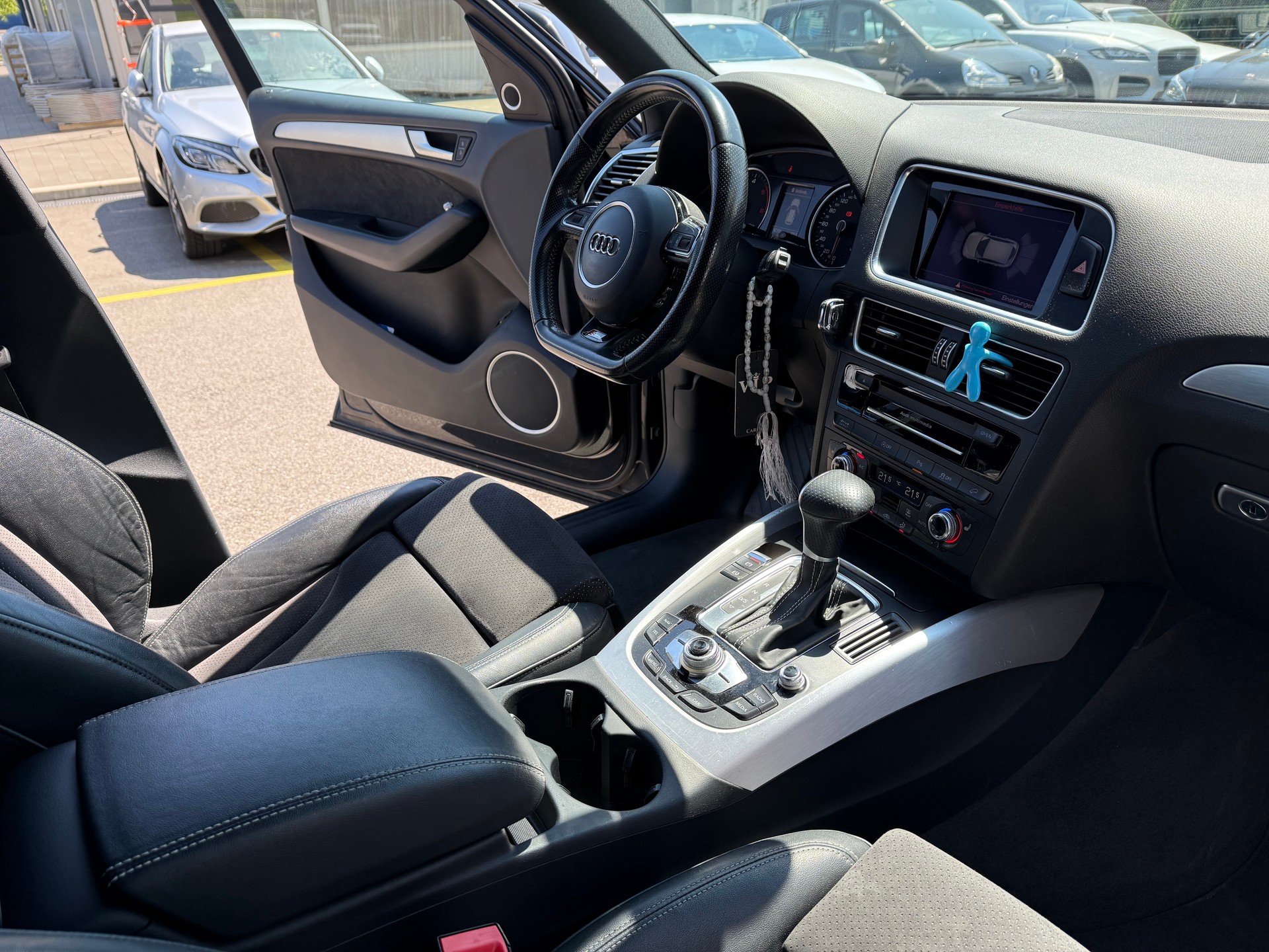 AUDI Q5 2.0 TDI quattro S-tronic-image-14