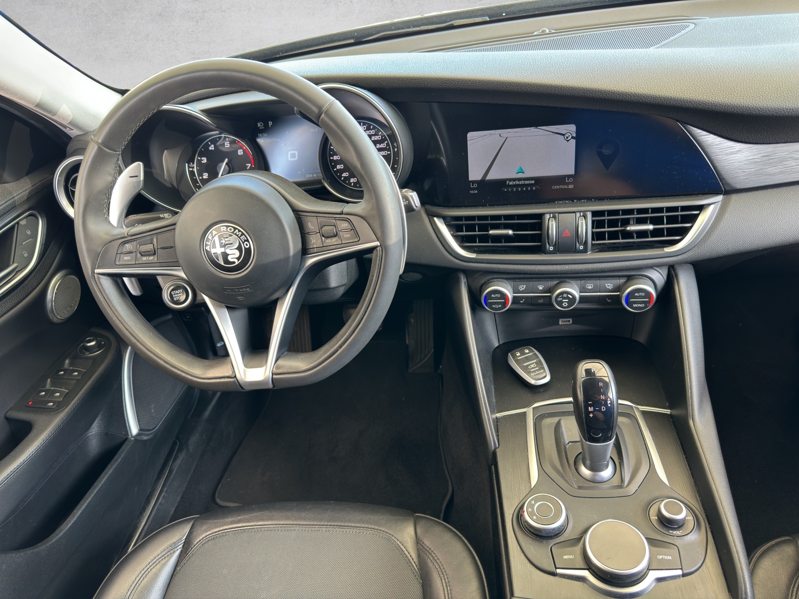 ALFA ROMEO Giulia 2.0 Super Automatic-image-9