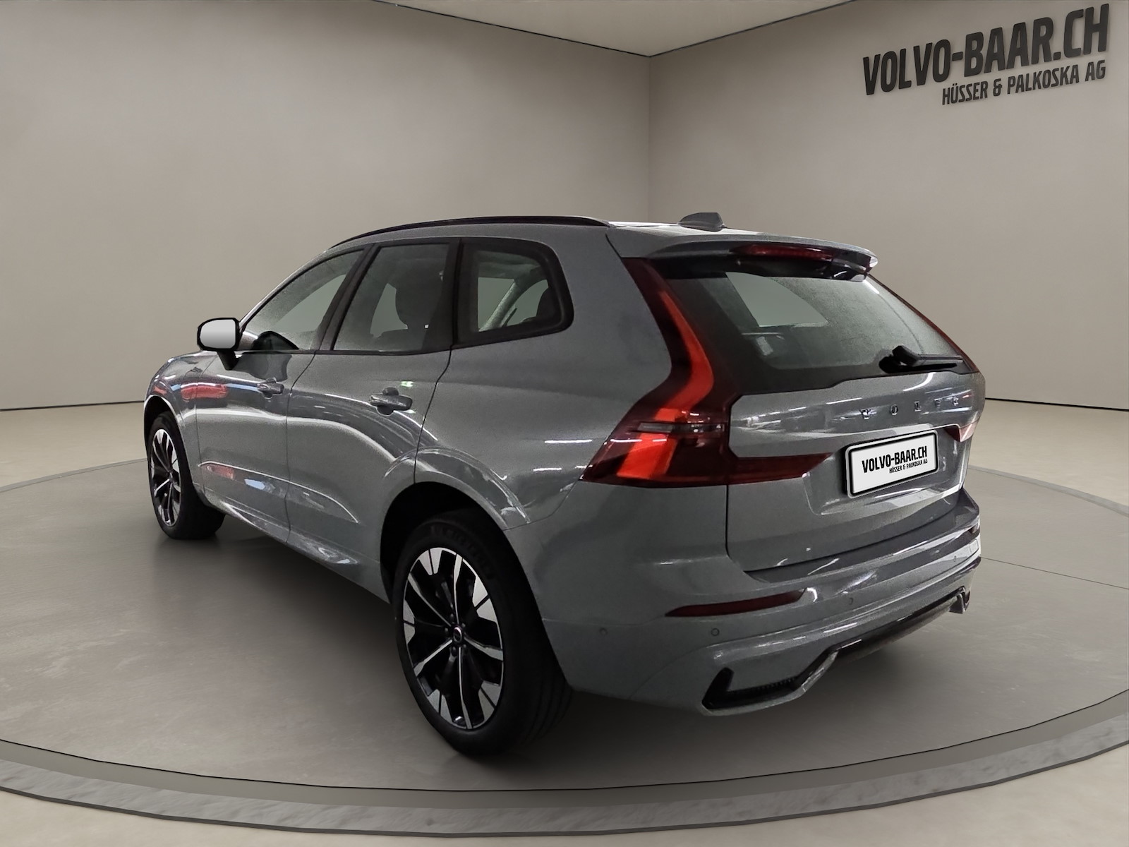 VOLVO XC60 2.0 T6 TE Plus Dark eAWD-image-2