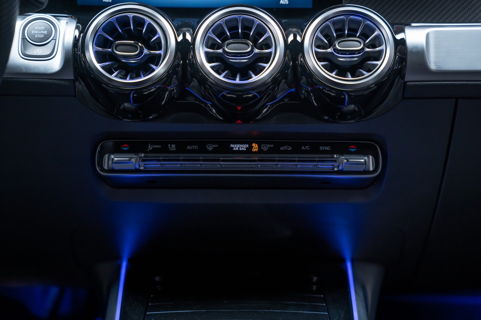MERCEDES-BENZ GLB 250 AMG Line 4matic / Facelift / Rückfahrkamera / Ambientebeleuchtung-image-39