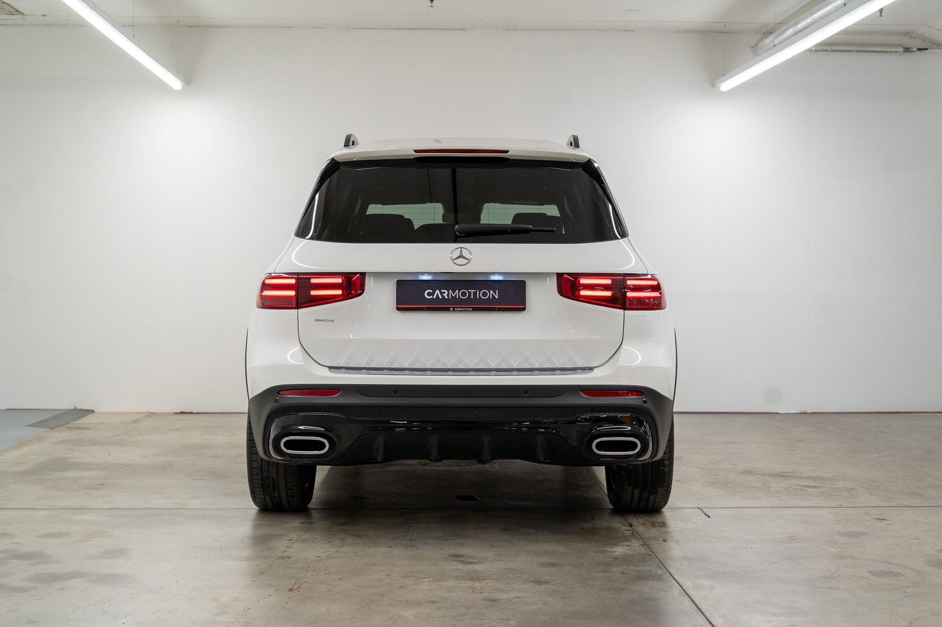 MERCEDES-BENZ GLB 250 AMG Line 4matic / Facelift / Rückfahrkamera / Ambientebeleuchtung-image-4