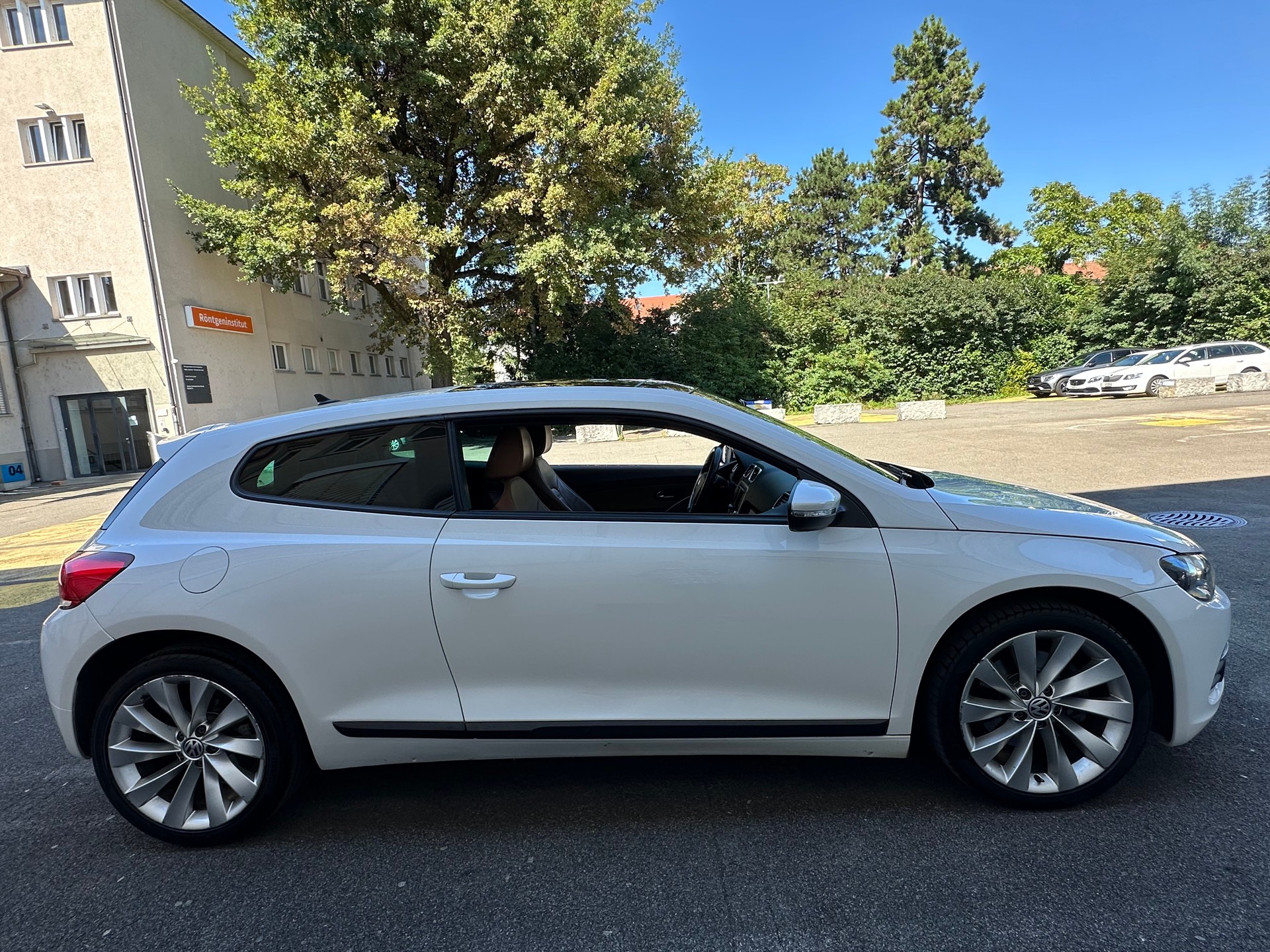 VW Scirocco 2.0 TSI DSG 200 PS-image-4