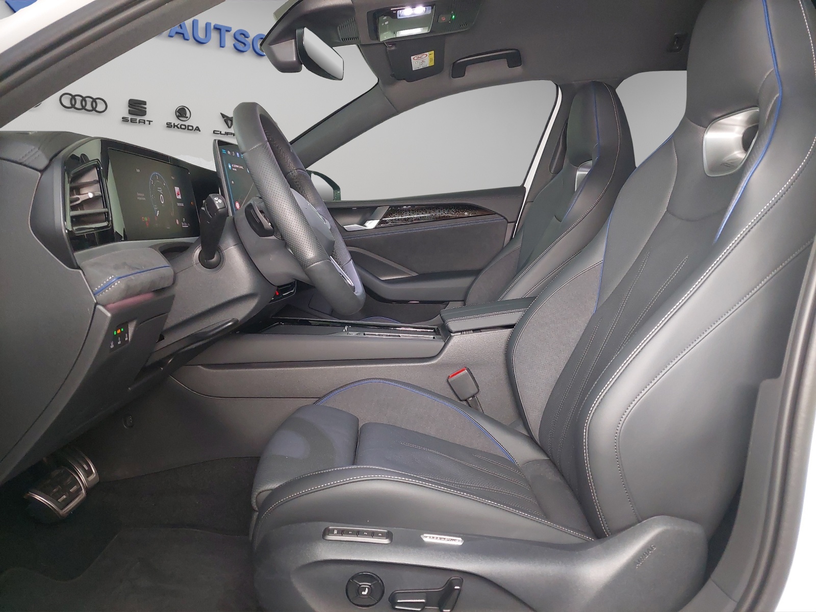 VW Passat Variant 2.0 TDI evo R-Line DSG-image-5