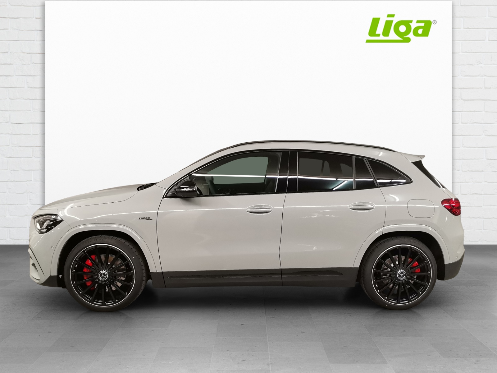 MERCEDES-BENZ AMG GLA 35 4Matic-image-0