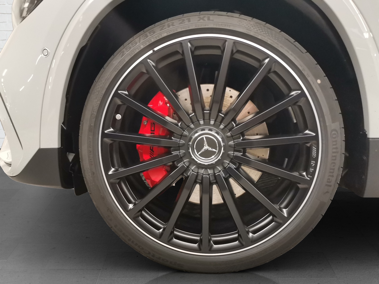 MERCEDES-BENZ AMG GLA 35 4Matic-image-5