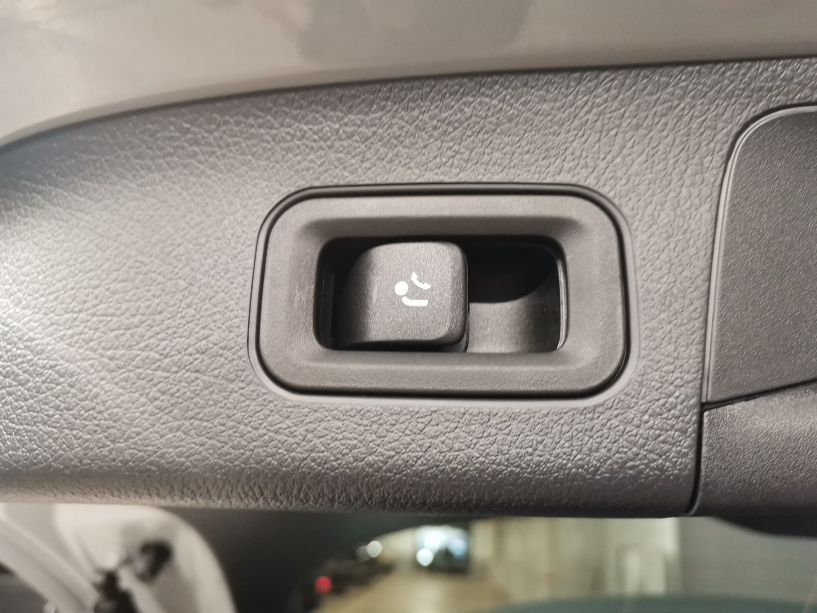 MERCEDES-BENZ AMG GLA 35 4Matic-image-11