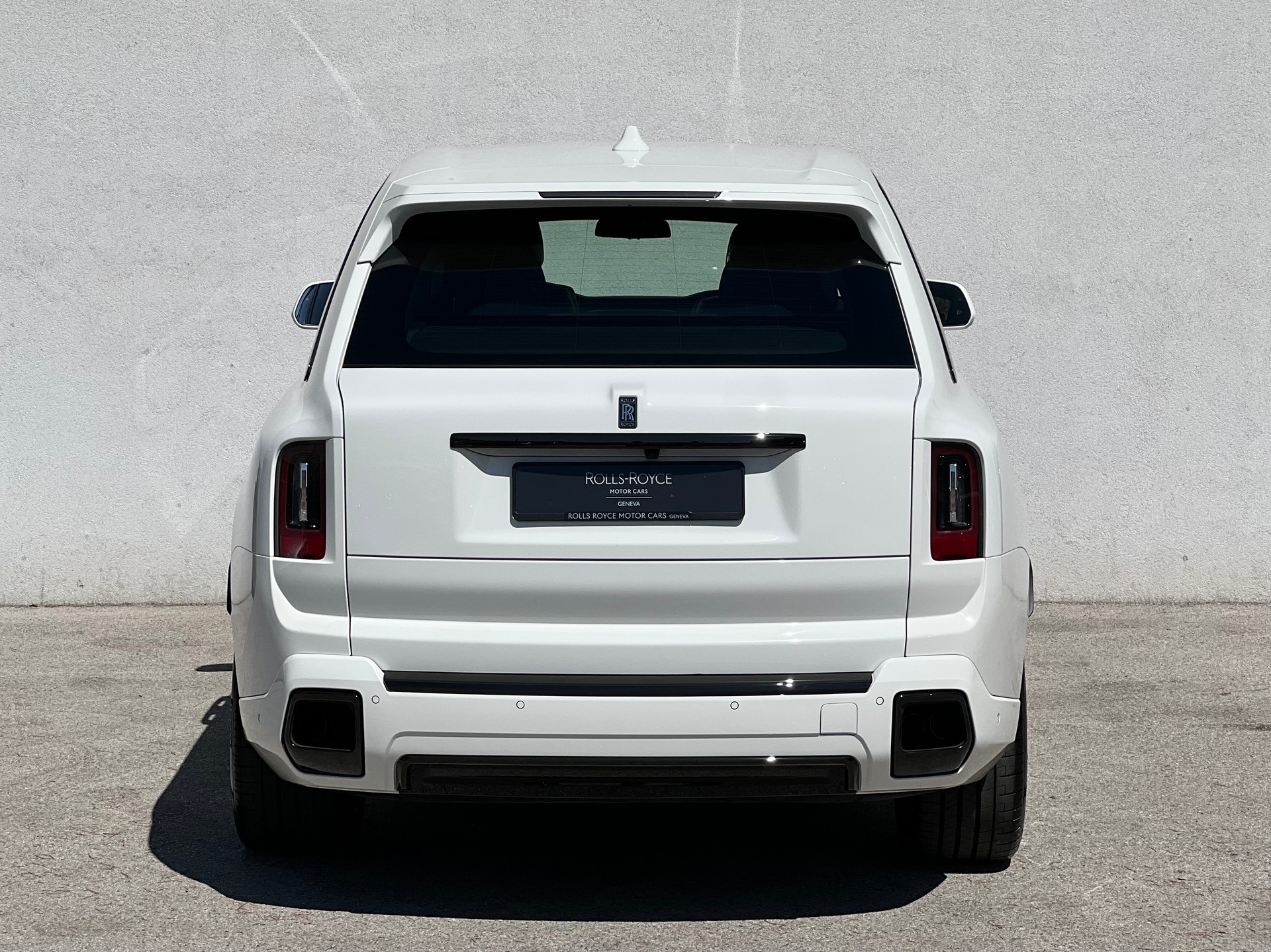 ROLLS-ROYCE Cullinan 6.7 V12 Black Badge-image-5