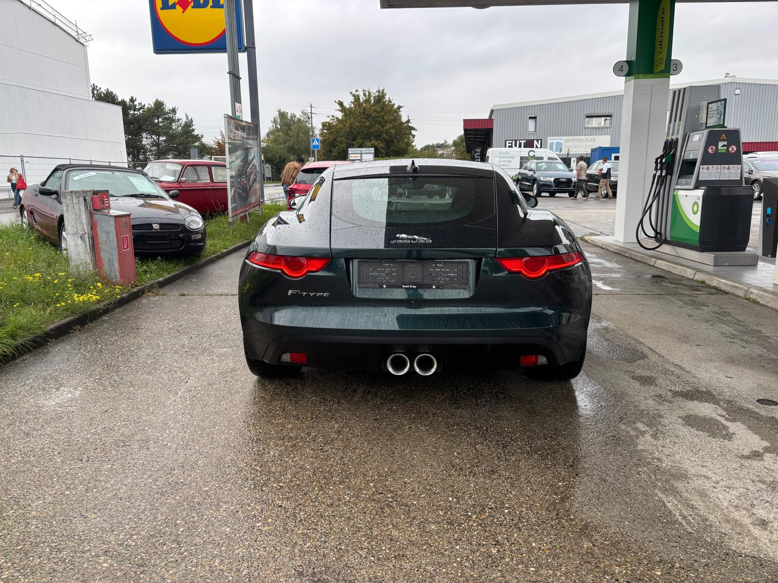 JAGUAR F-Type Convertible 3.0 V6 S/C-image-4