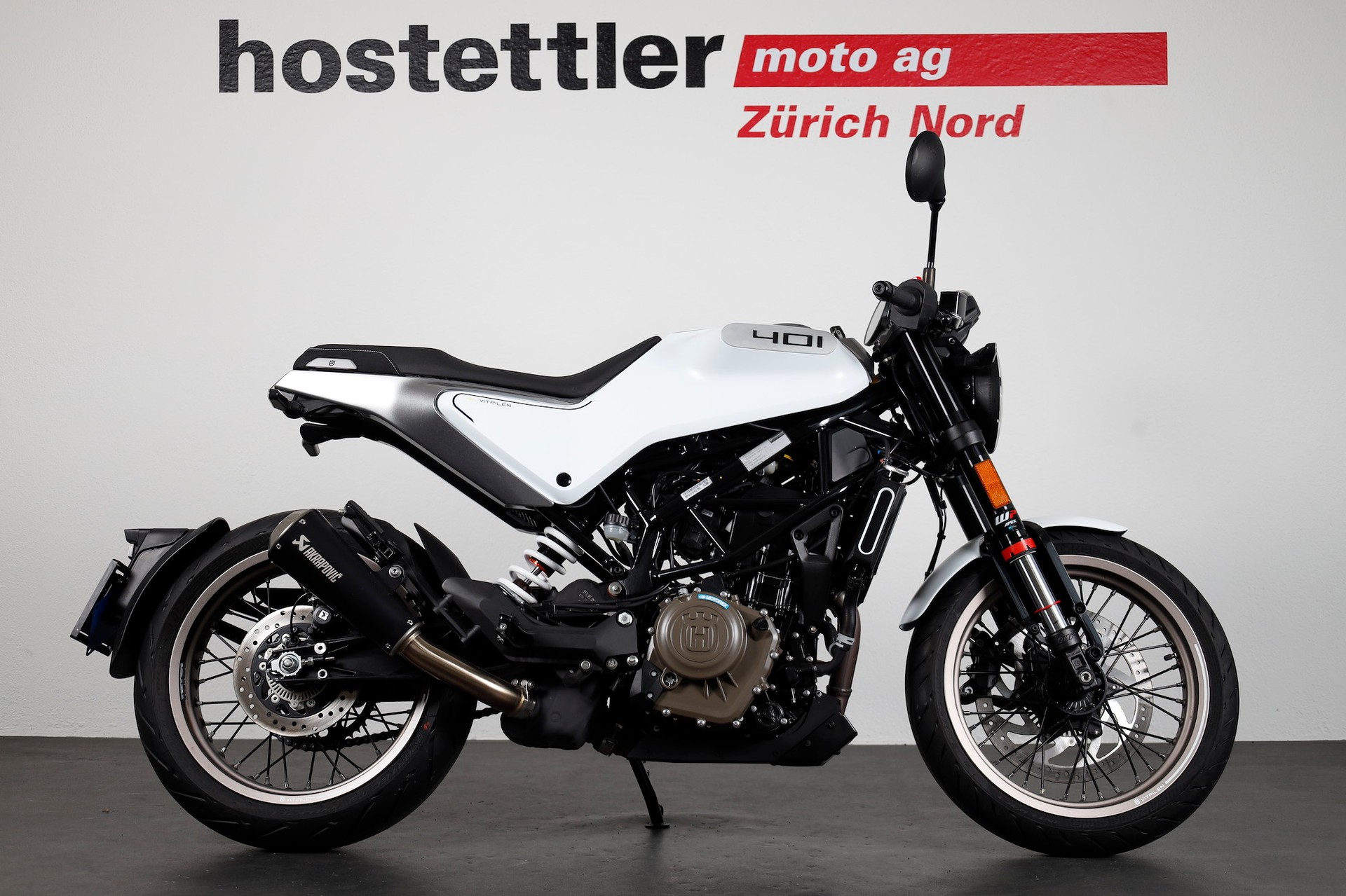 HUSQVARNA 401 Vitpilen-showroom-element-1
