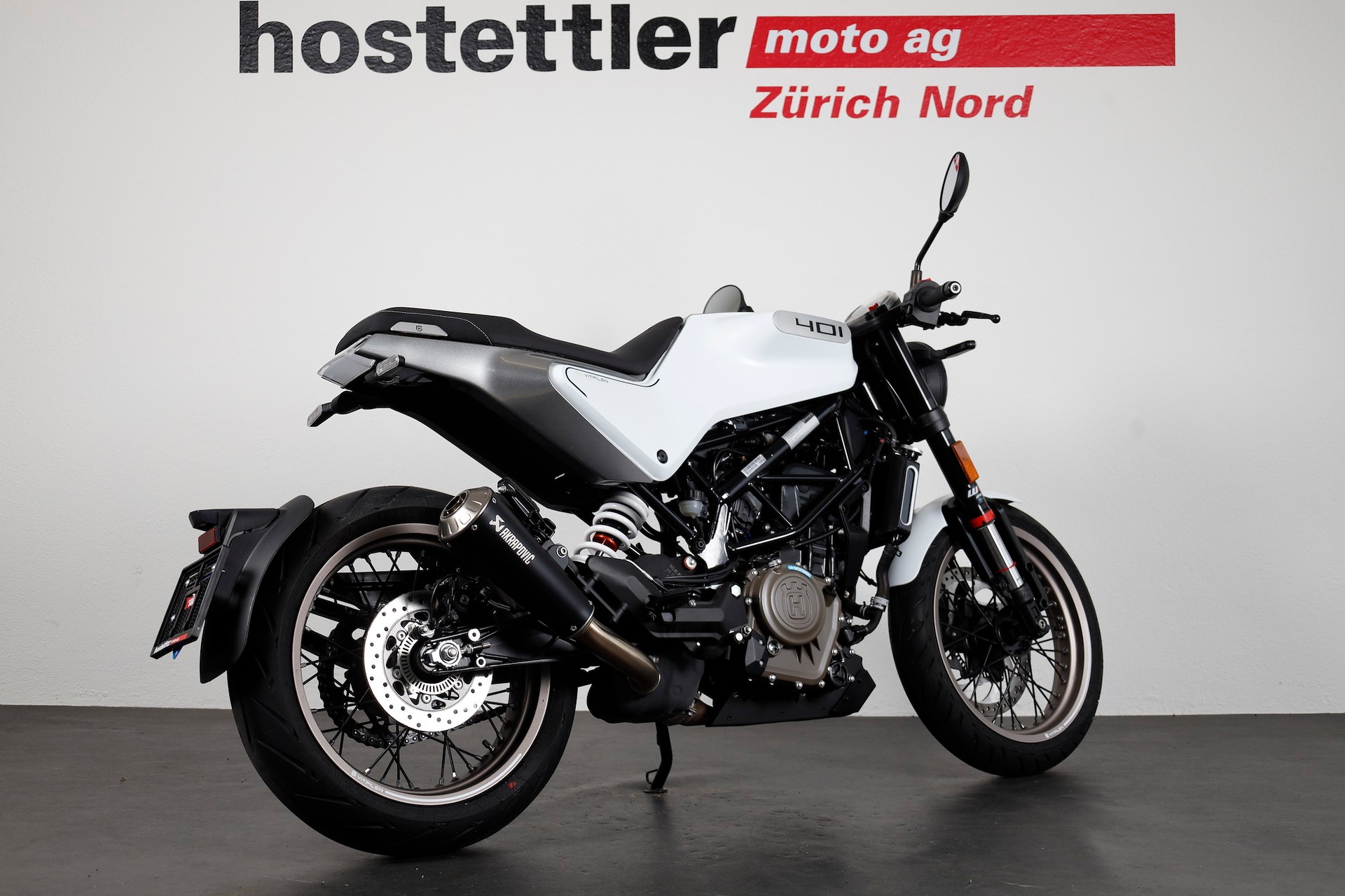 HUSQVARNA 401 Vitpilen-showroom-element-2