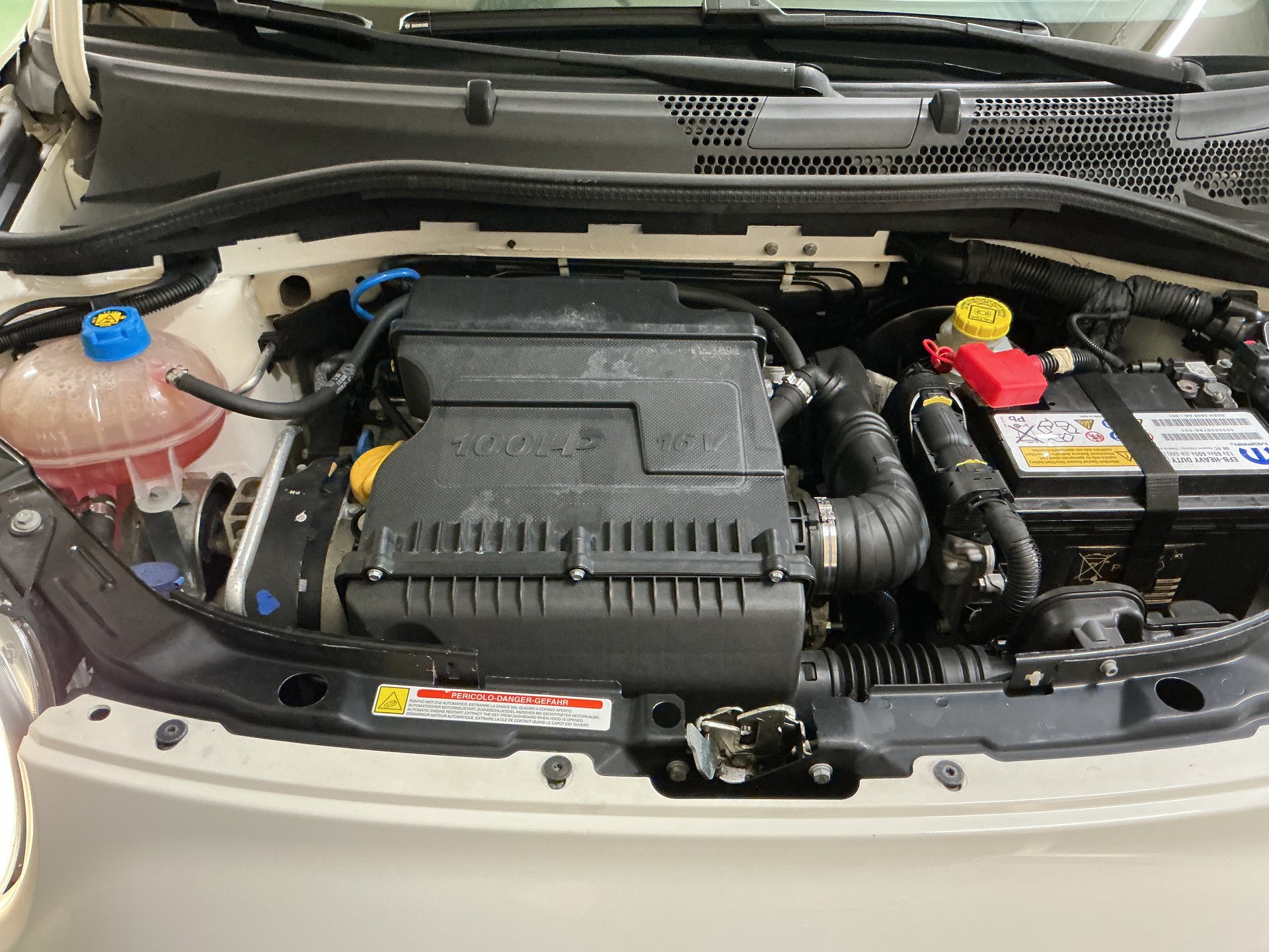 FIAT 500 1.4 16V S-image-14