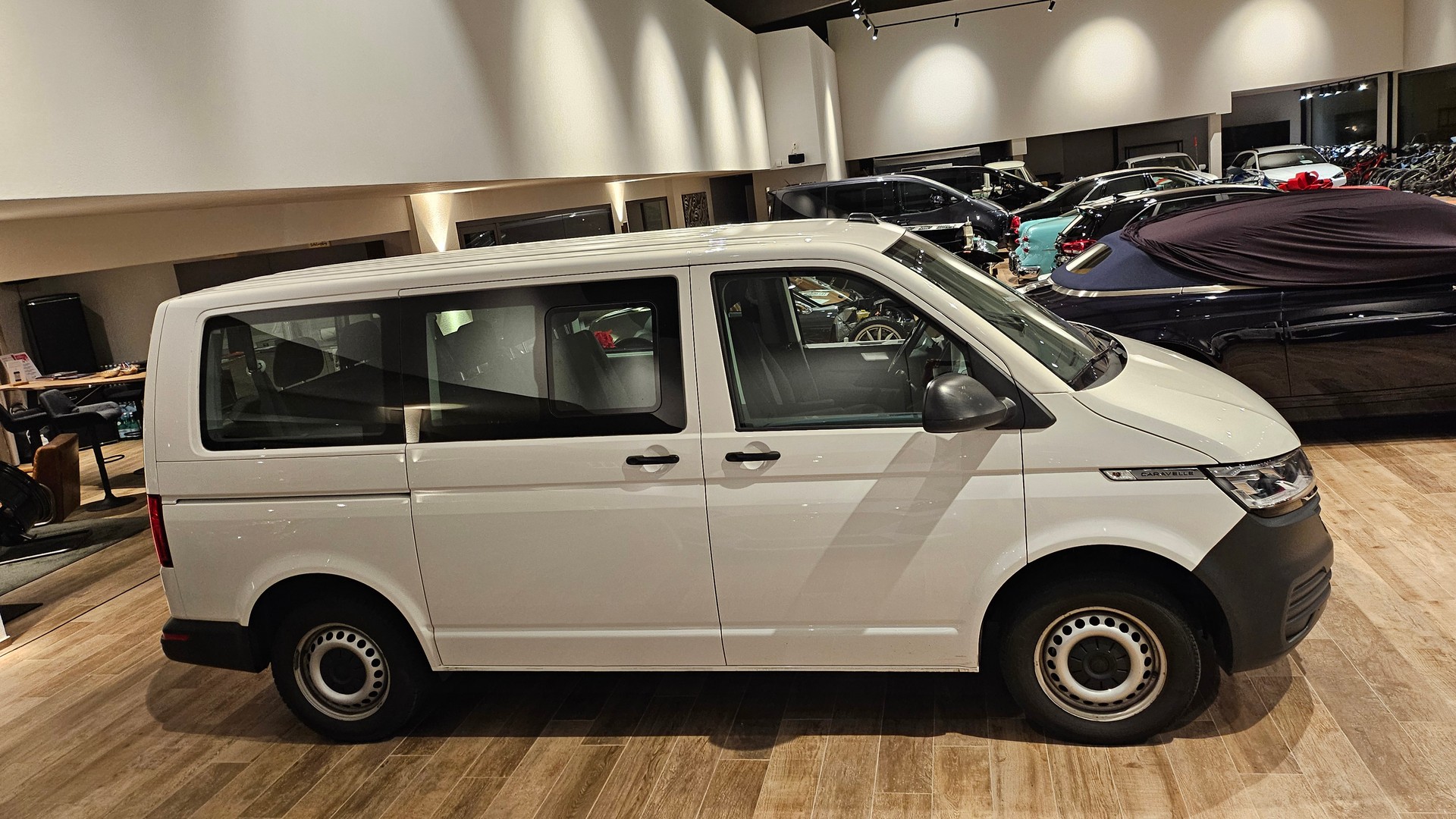 VW T6.1 Caravelle 2.0 TDI Trendline 4Motion LWB-image-7
