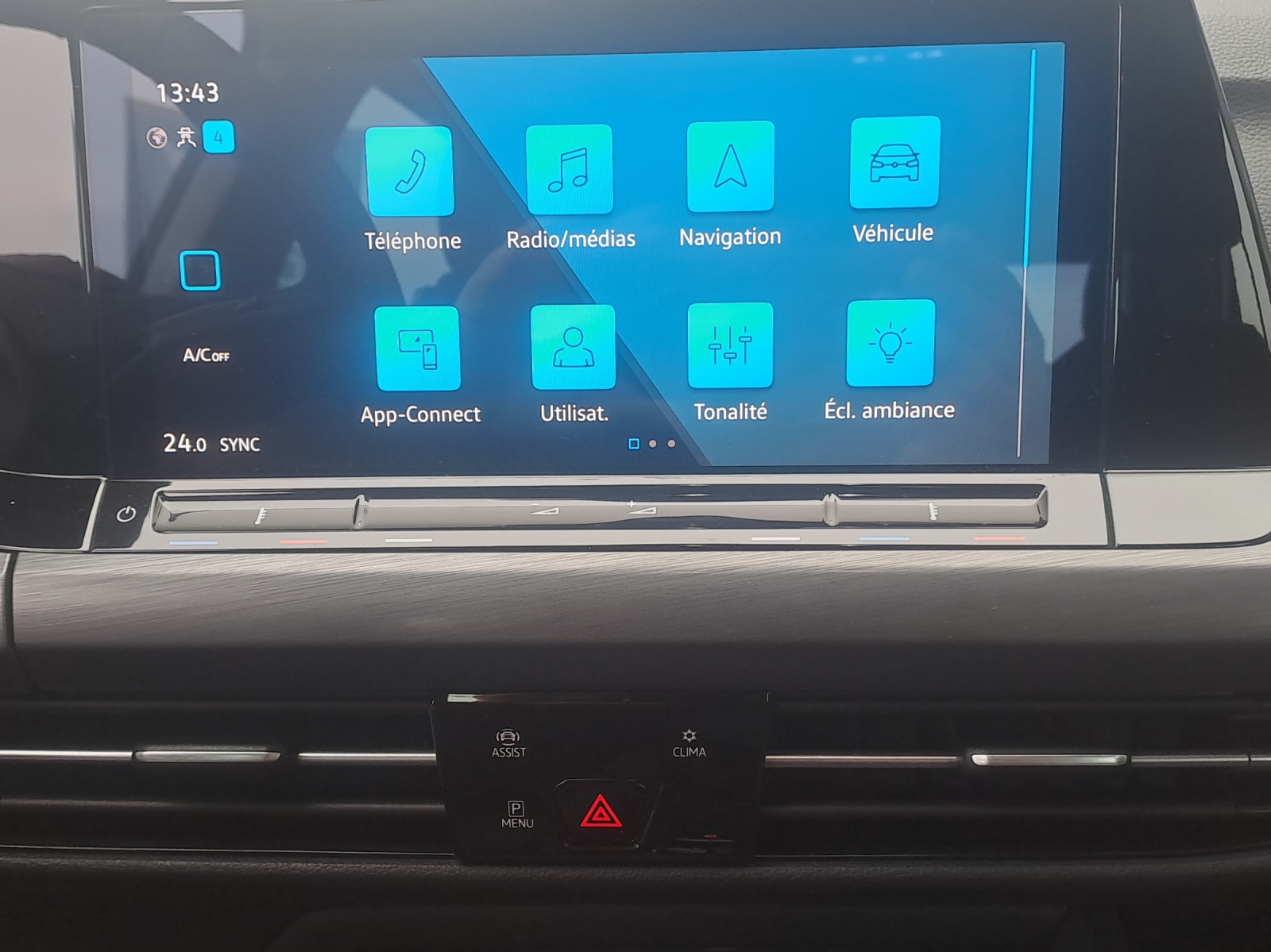 VW Golf 1.5 eTSI mHEV ACT Style DSG-image-10