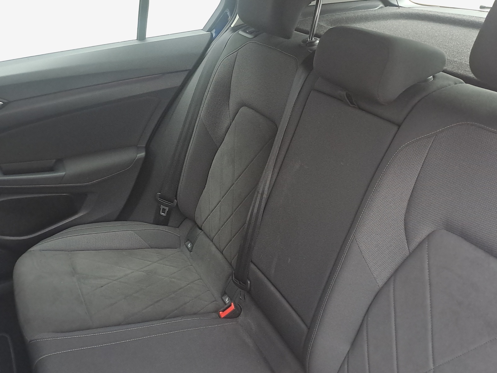VW Golf 1.5 eTSI mHEV ACT Style DSG-image-11