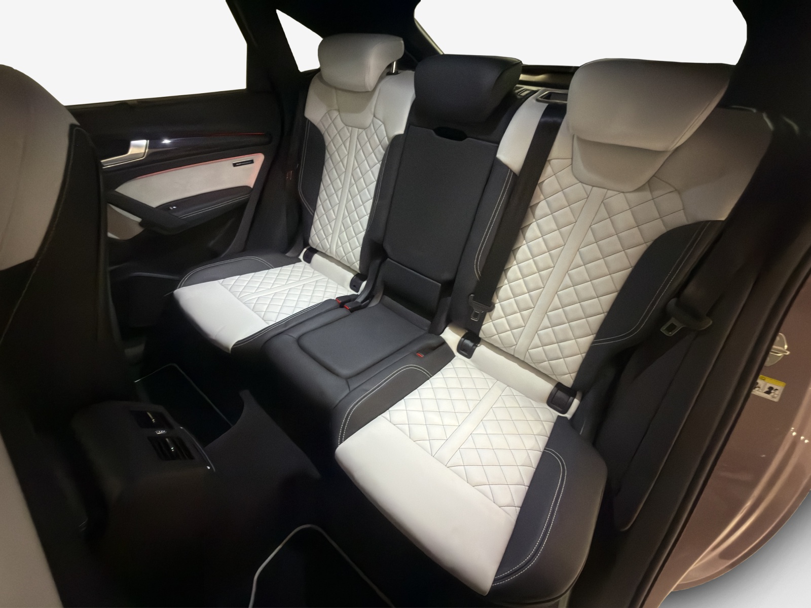 AUDI SQ5 SB TDI quattro Exklusive 1of 1-image-11