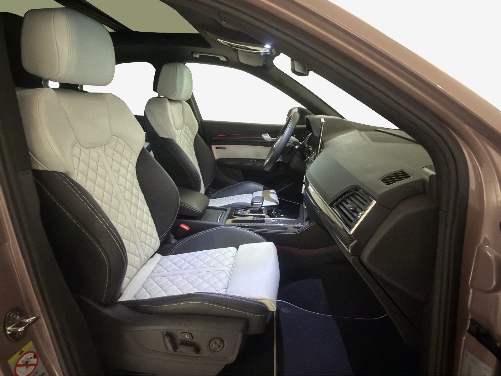 AUDI SQ5 SB TDI quattro Exklusive 1of 1-image-14