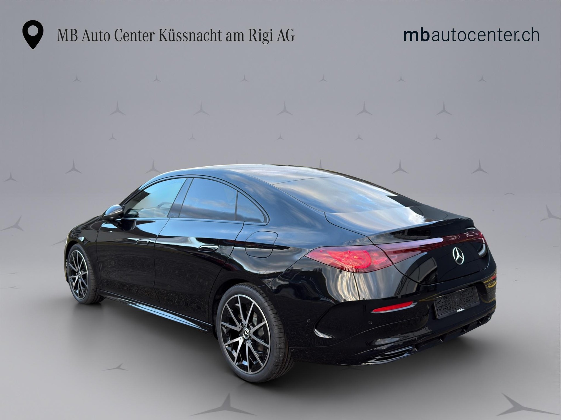 MERCEDES-BENZ CLA 220 AMG Line 4matic-image-4