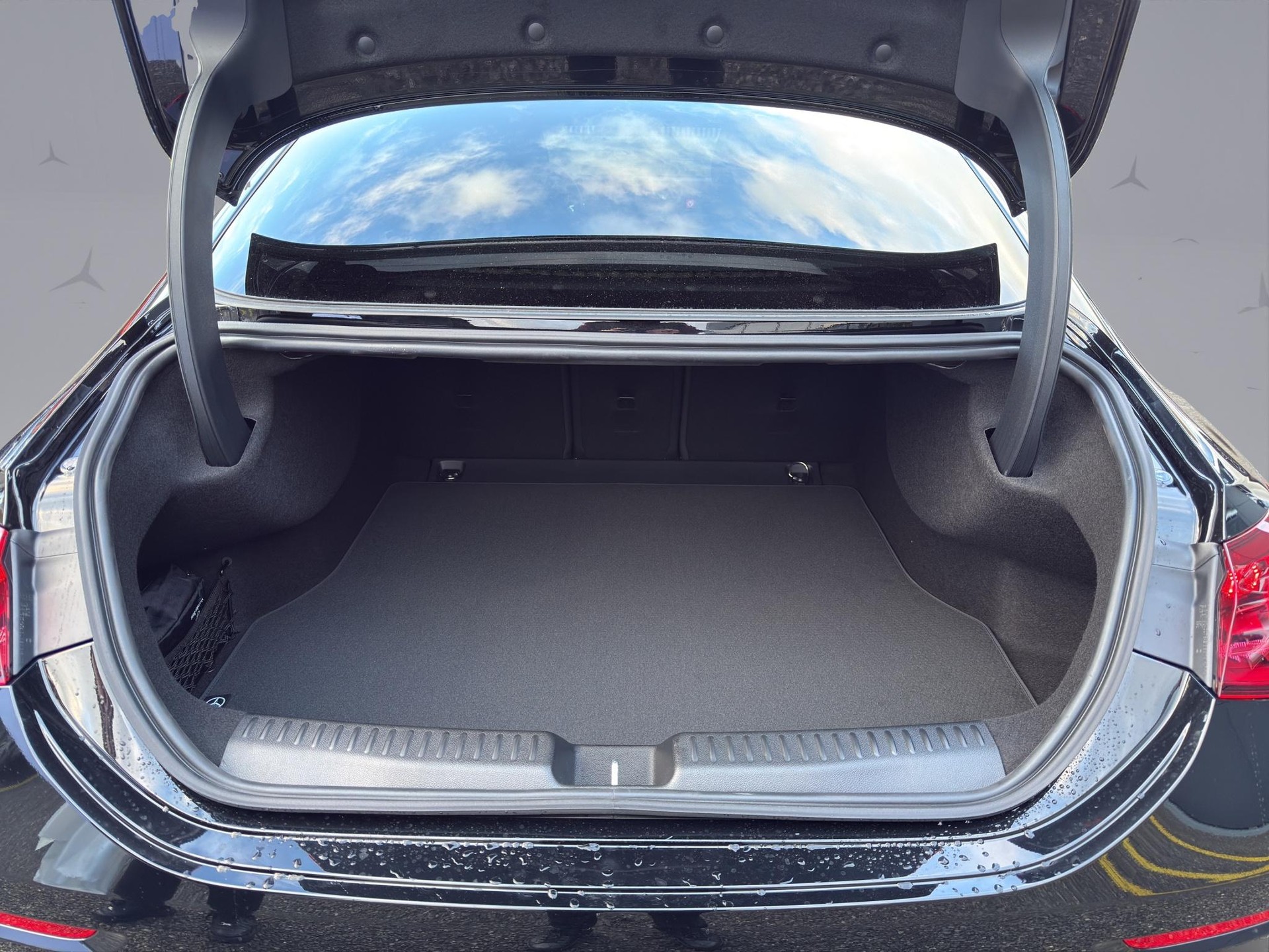 MERCEDES-BENZ CLA 220 AMG Line 4matic-image-18