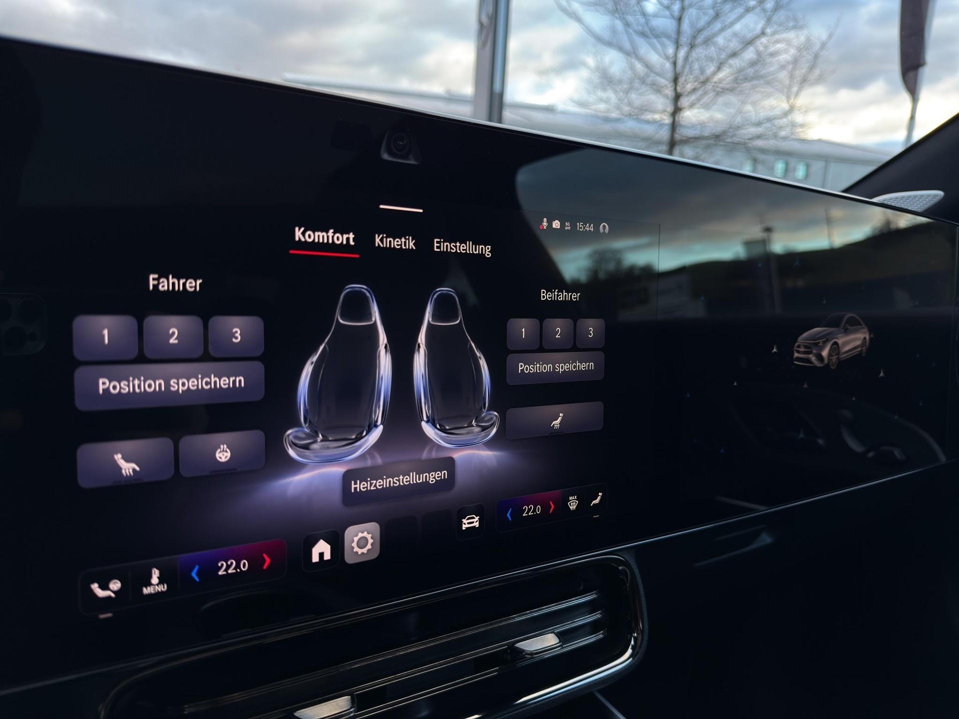 MERCEDES-BENZ CLA 220 AMG Line 4matic-image-22