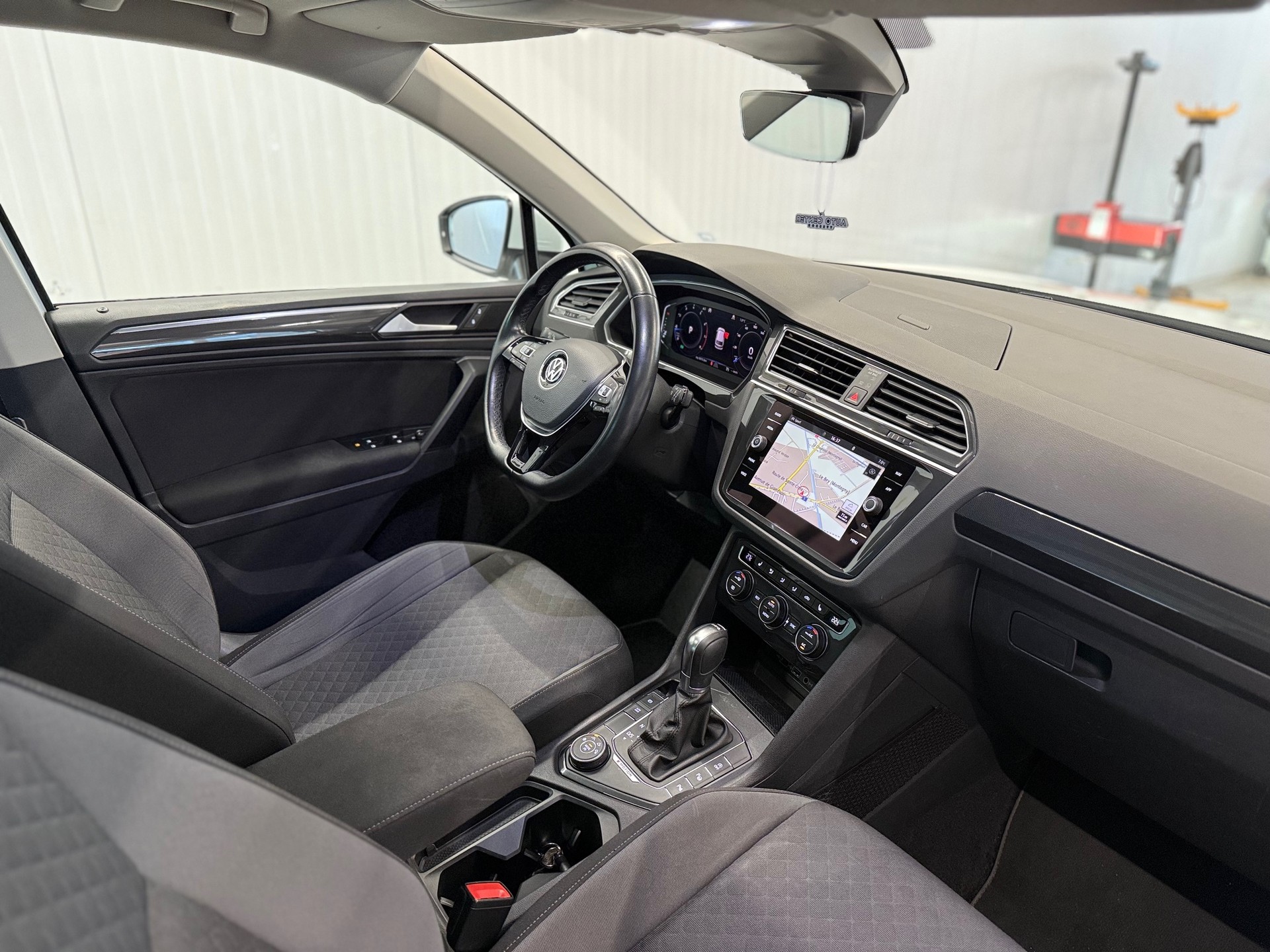 VW Tiguan 2.0TSI Comfortline 4Motion DSG-image-8