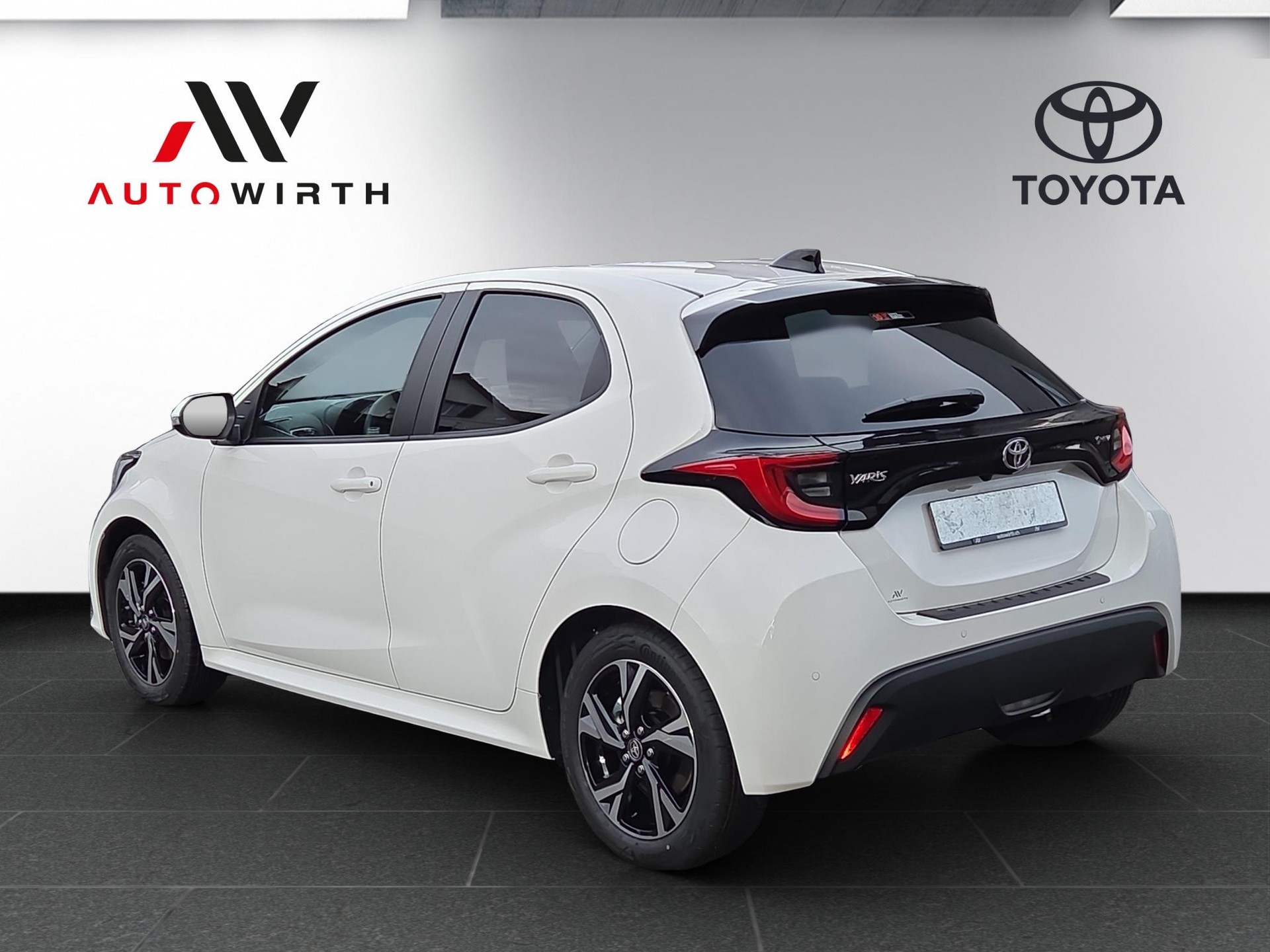 TOYOTA Yaris 1.5 VVT-i HSD Trend-image-6