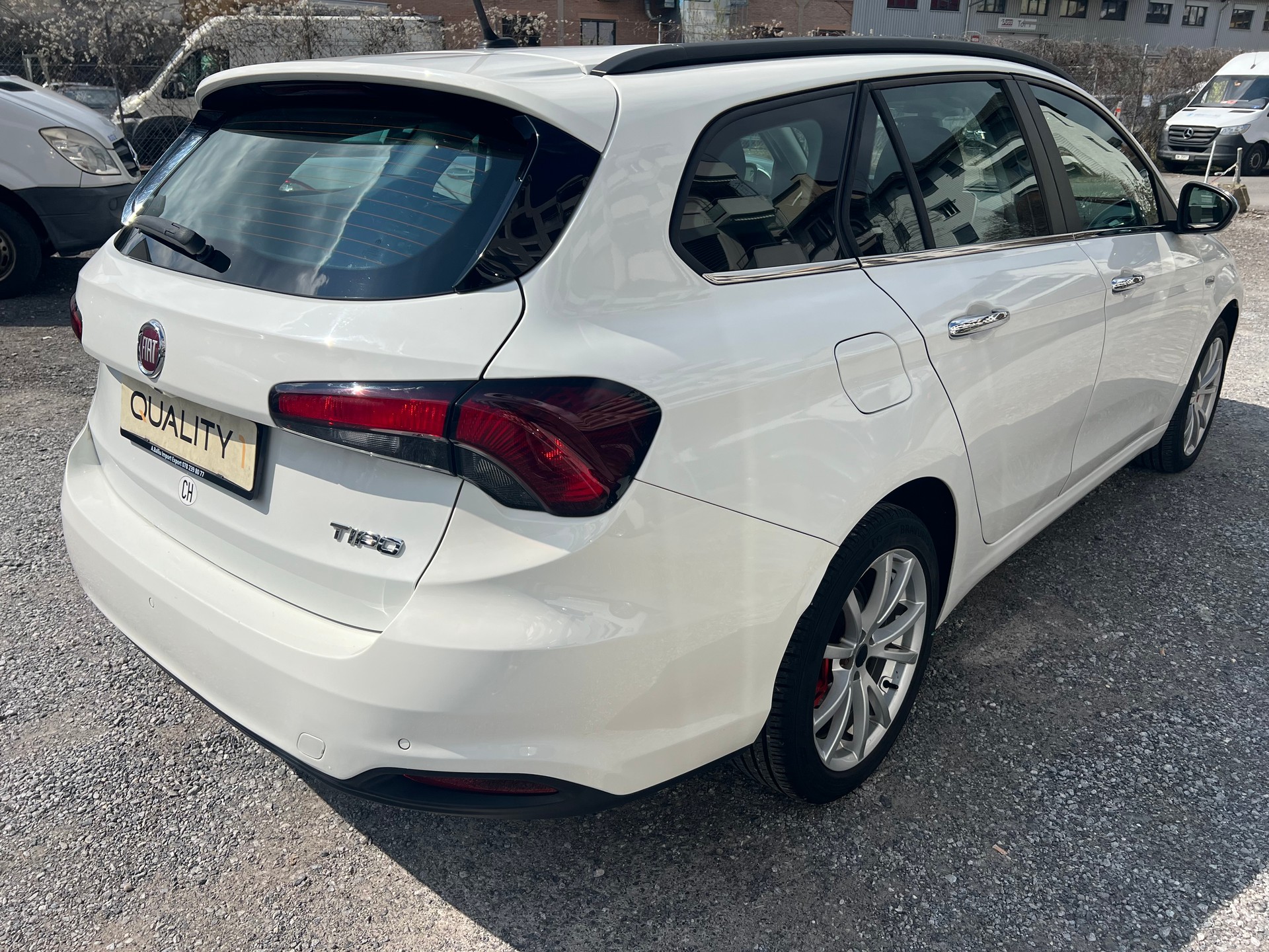 FIAT Tipo 1.6MJ Station Wagon Lounge DCT-image-3
