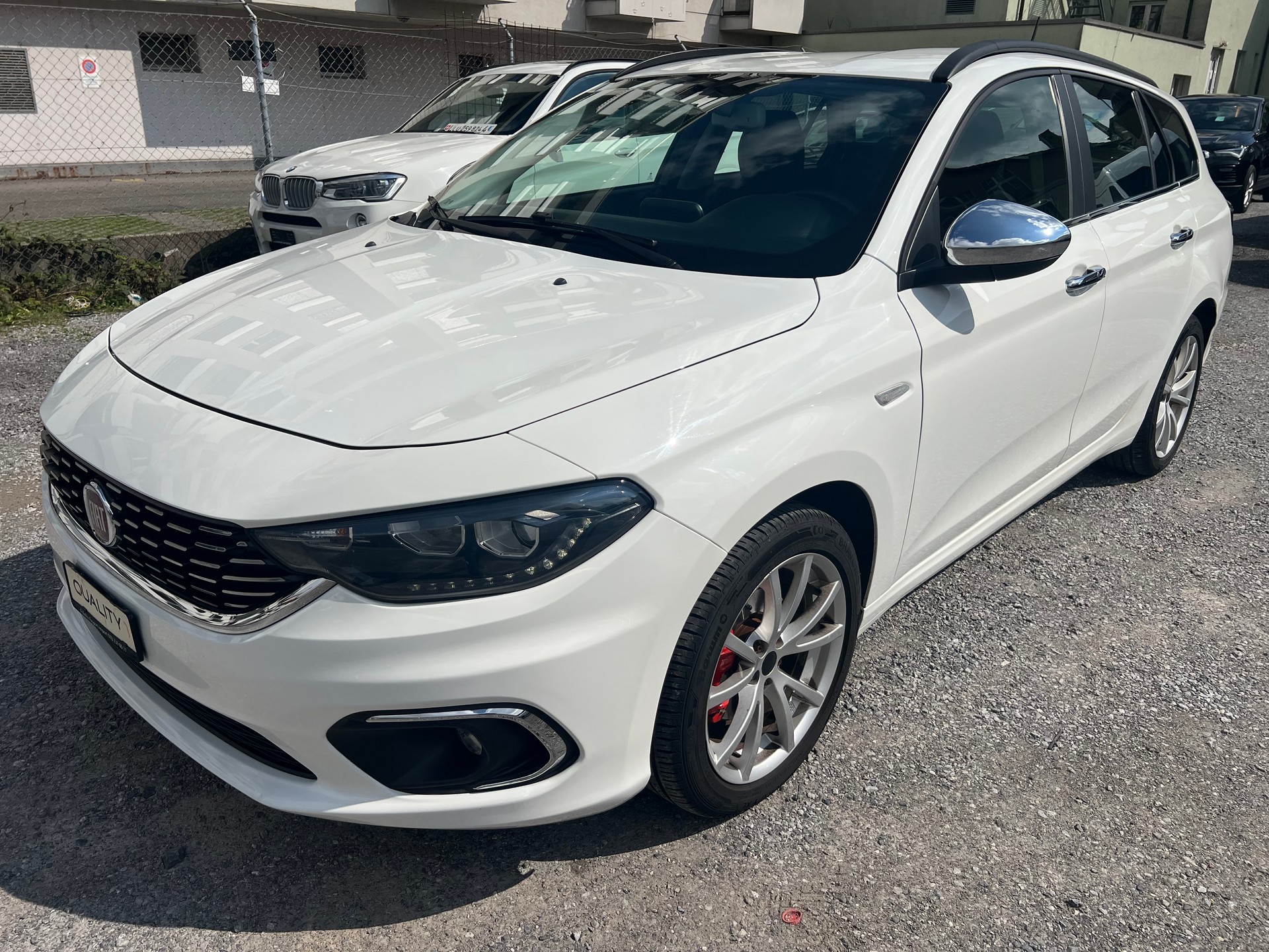 FIAT Tipo 1.6MJ Station Wagon Lounge DCT-image-2