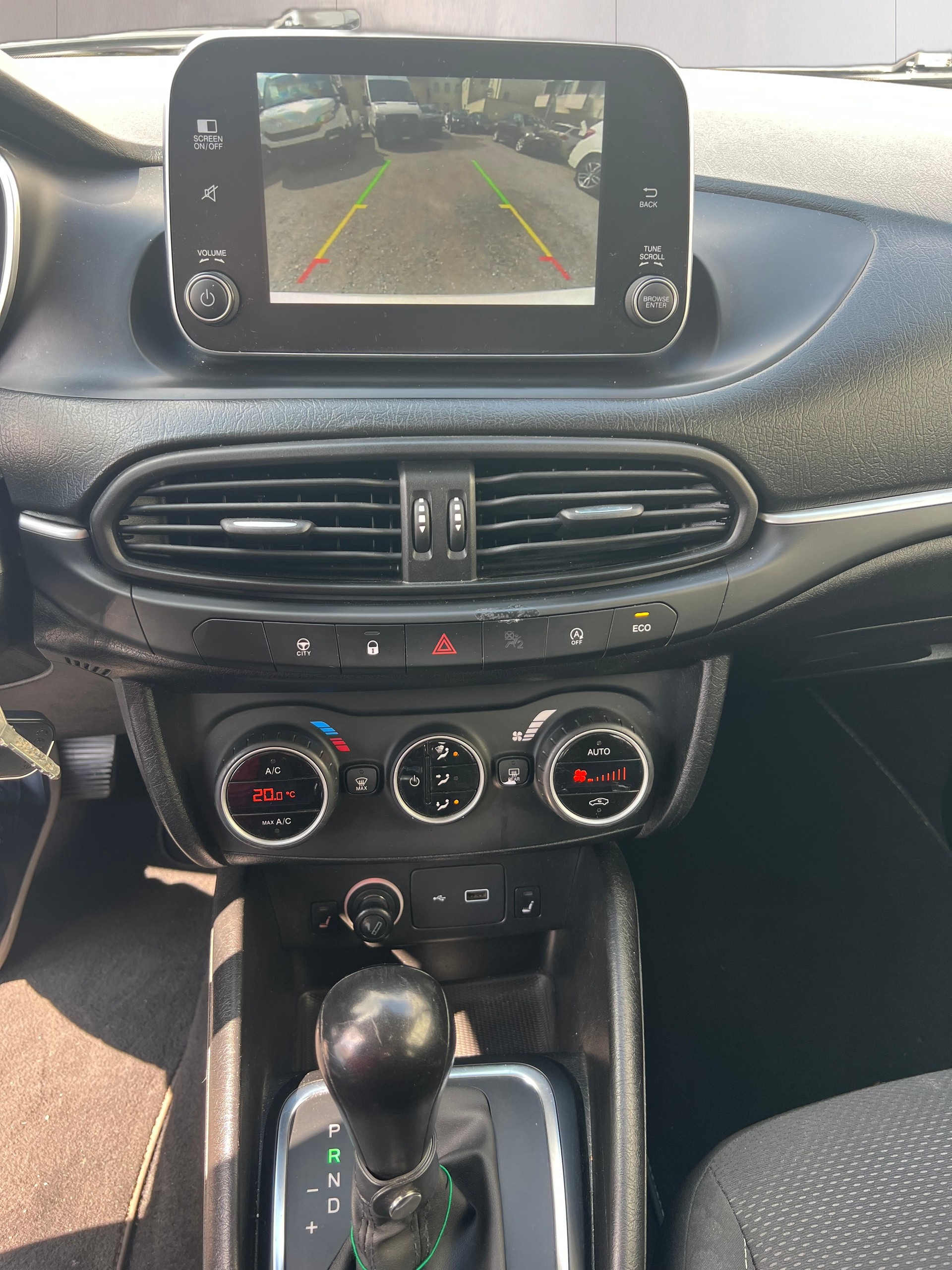 FIAT Tipo 1.6MJ Station Wagon Lounge DCT-image-8