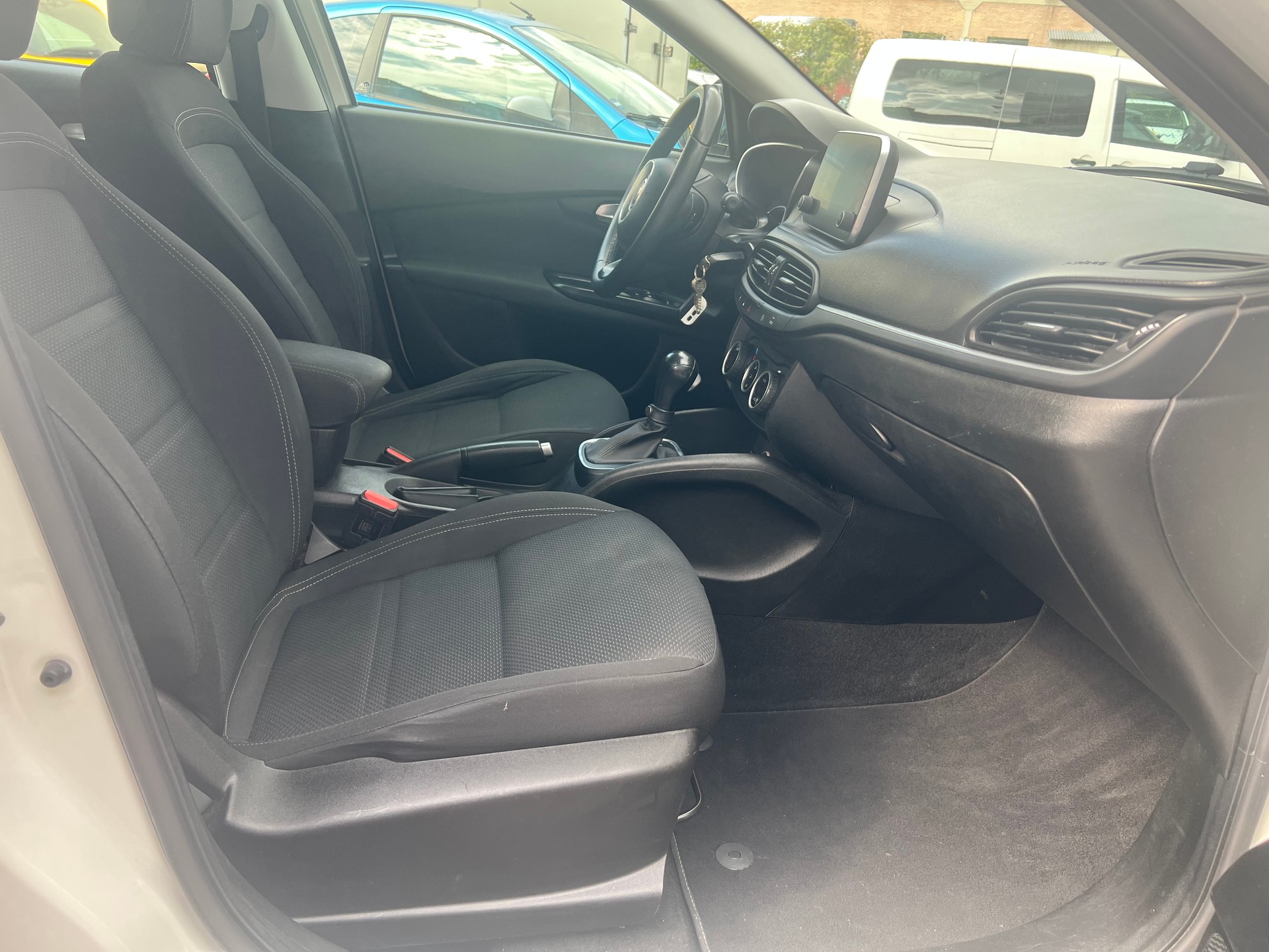 FIAT Tipo 1.6MJ Station Wagon Lounge DCT-image-15