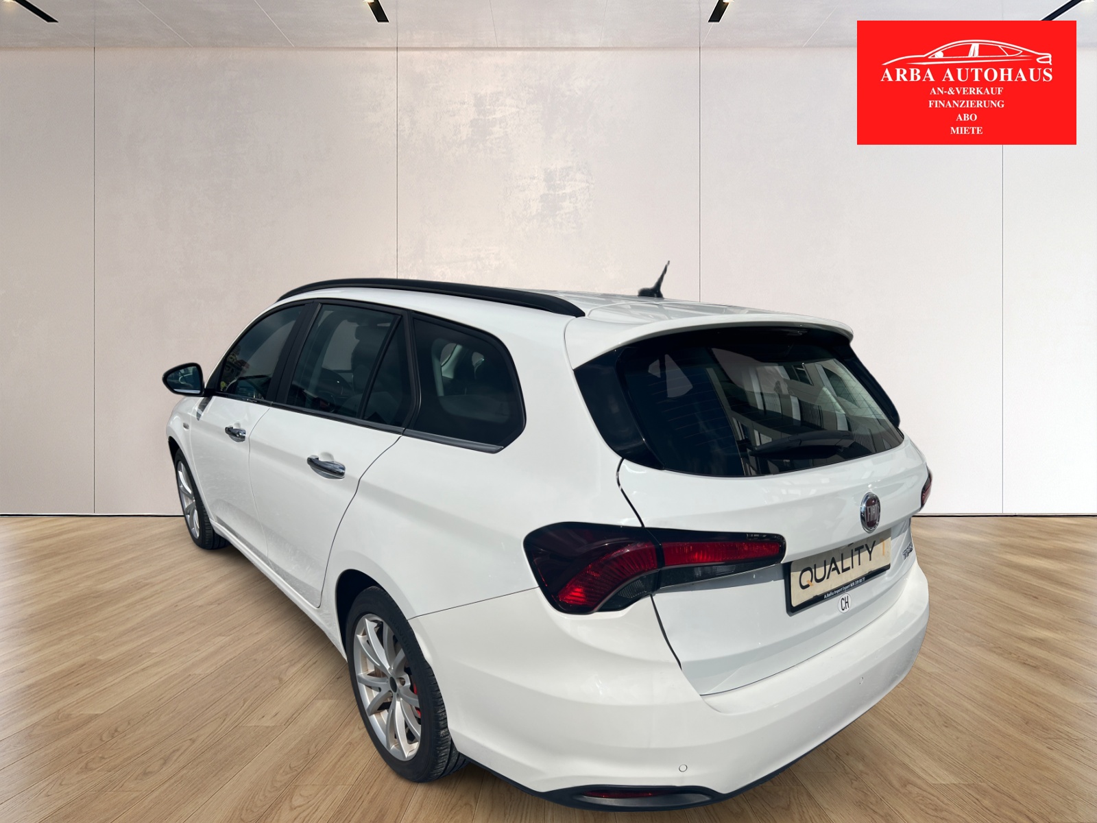 FIAT Tipo 1.6MJ Station Wagon Lounge DCT-image-5
