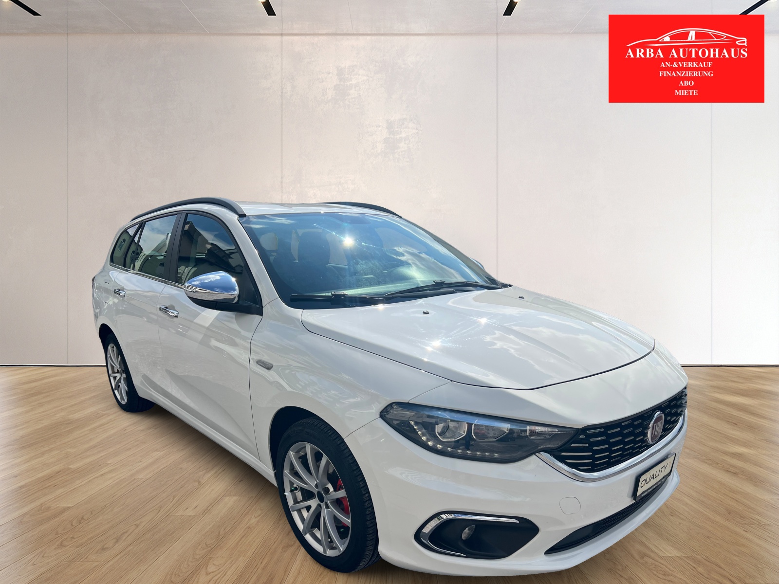 FIAT Tipo 1.6MJ Station Wagon Lounge DCT-image-1