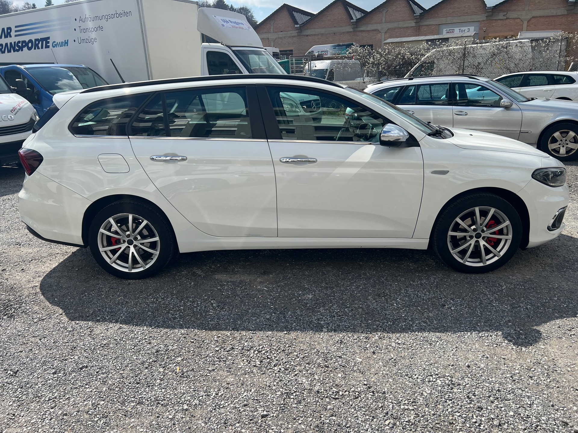 FIAT Tipo 1.6MJ Station Wagon Lounge DCT-image-6