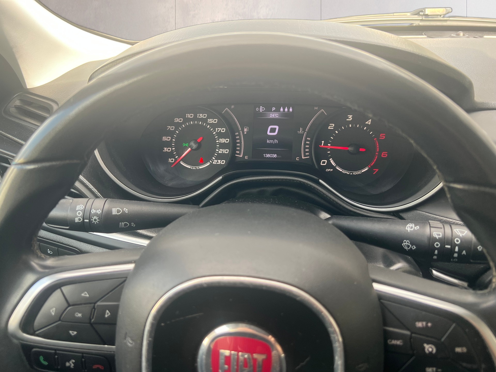 FIAT Tipo 1.6MJ Station Wagon Lounge DCT-image-10