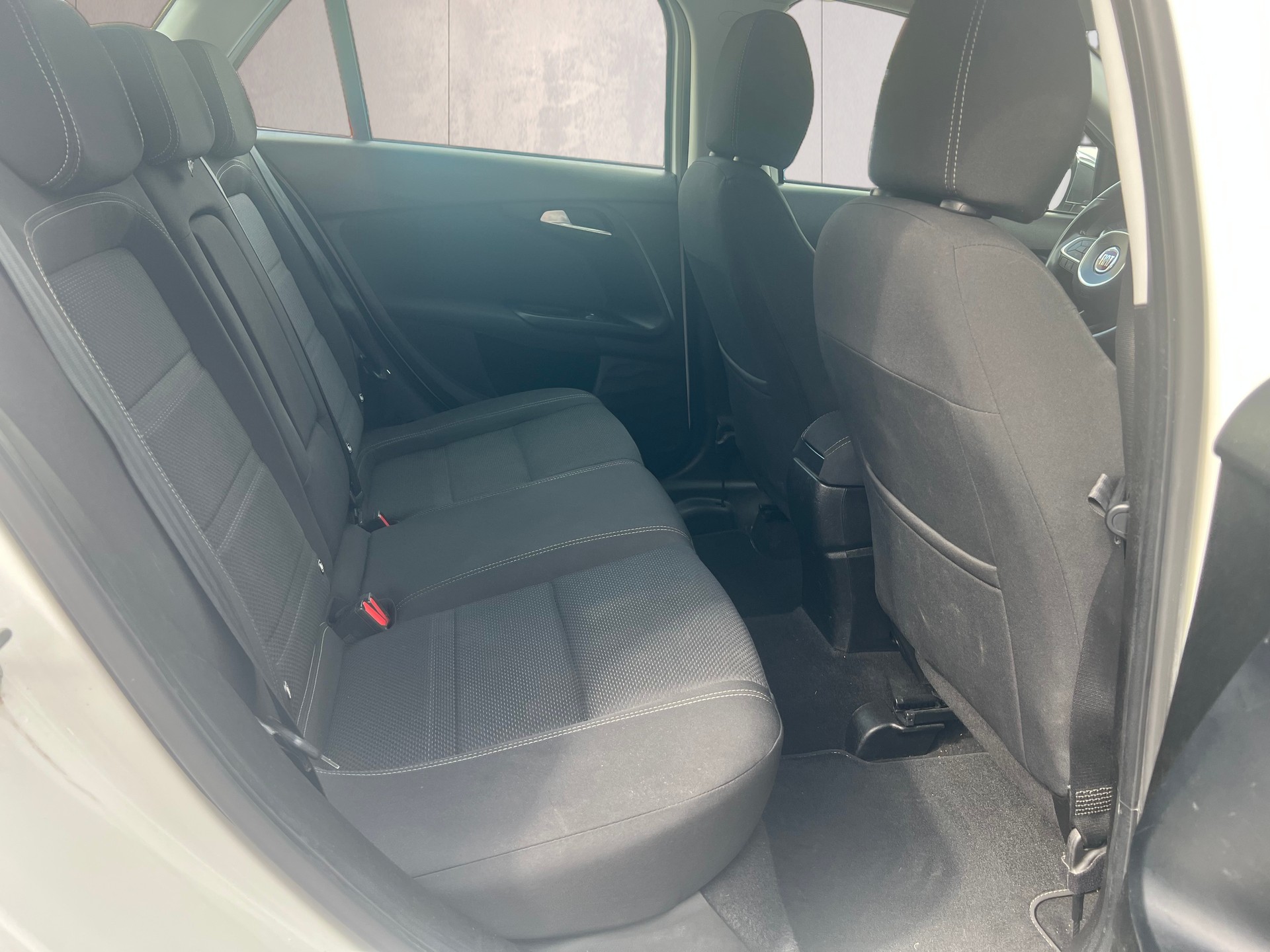 FIAT Tipo 1.6MJ Station Wagon Lounge DCT-image-14