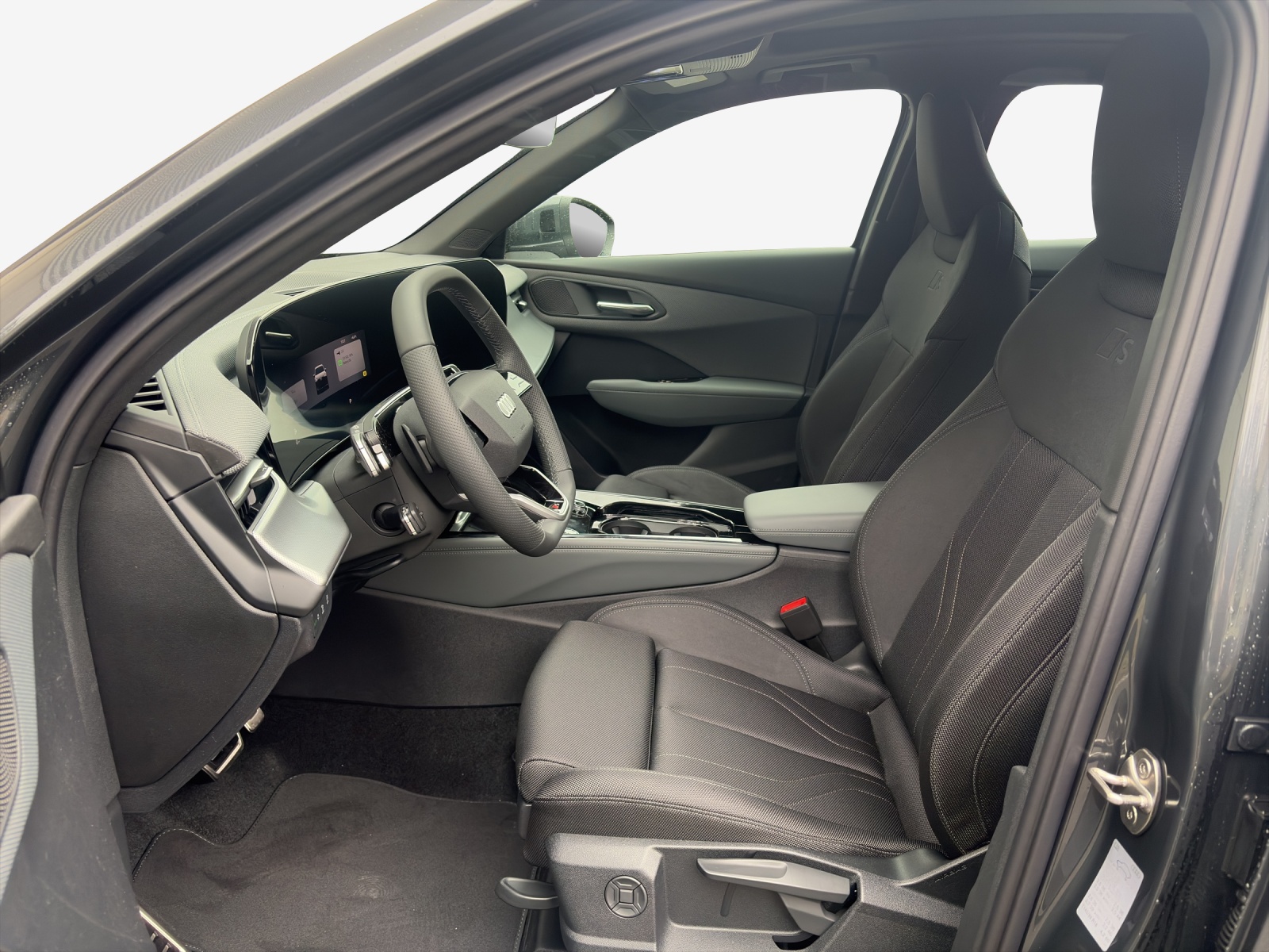 AUDI Q3 SUV 110 kW TFSI S tronic-image-7