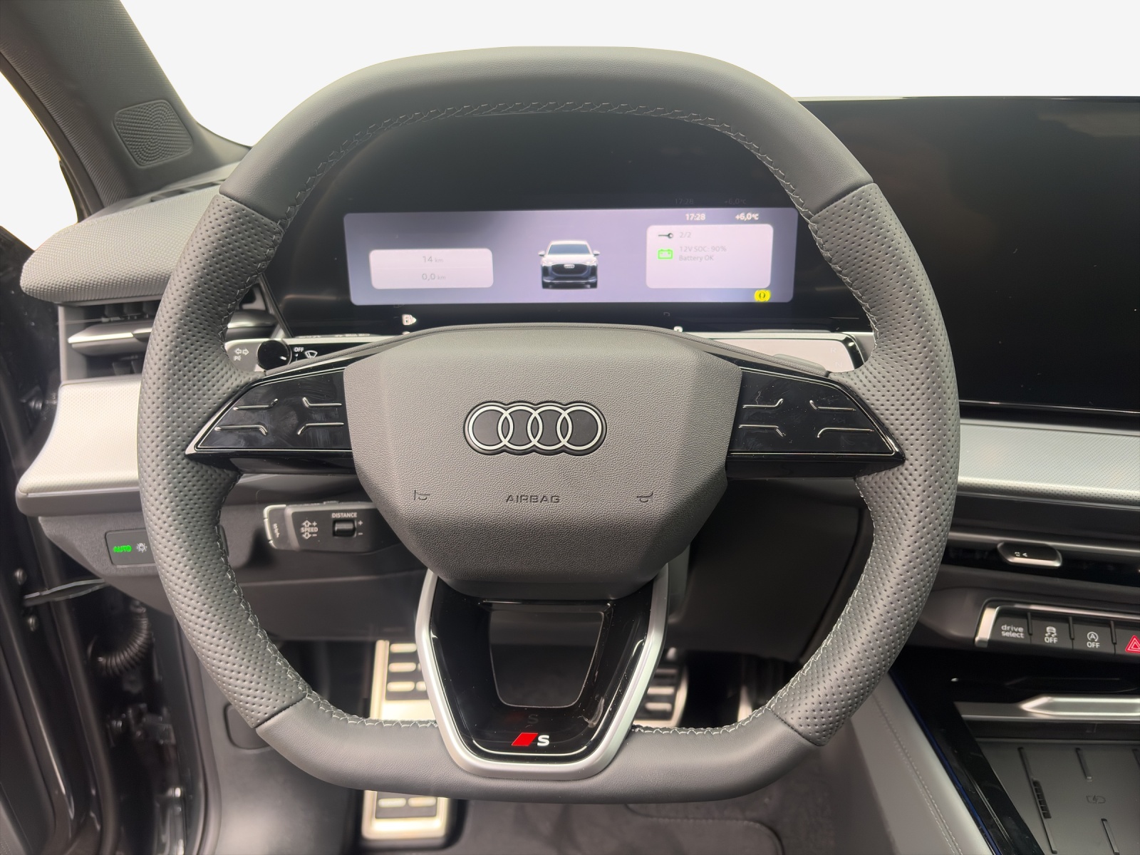 AUDI Q3 SUV 110 kW TFSI S tronic-image-9