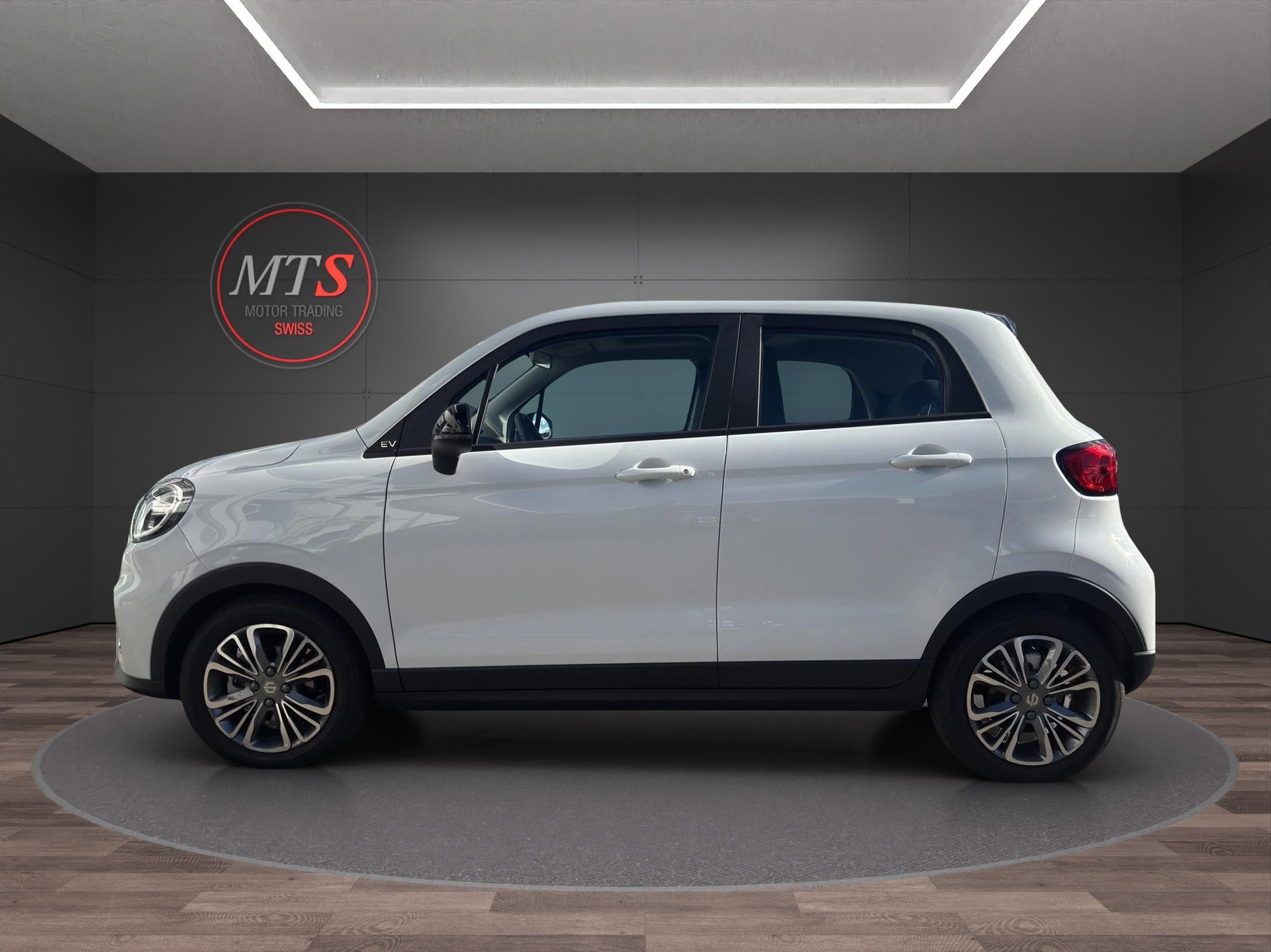 LEAPMOTOR T03 37kWh-showroom-element-1