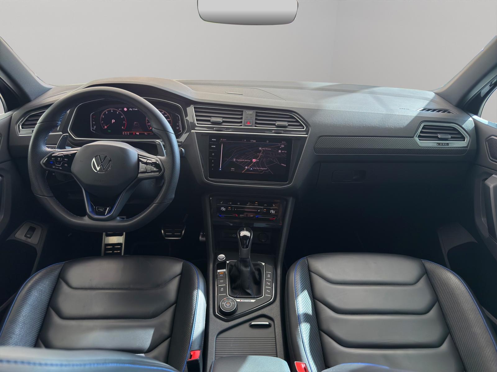 VW Tiguan 2.0TSI R 4Motion DSG-image-14