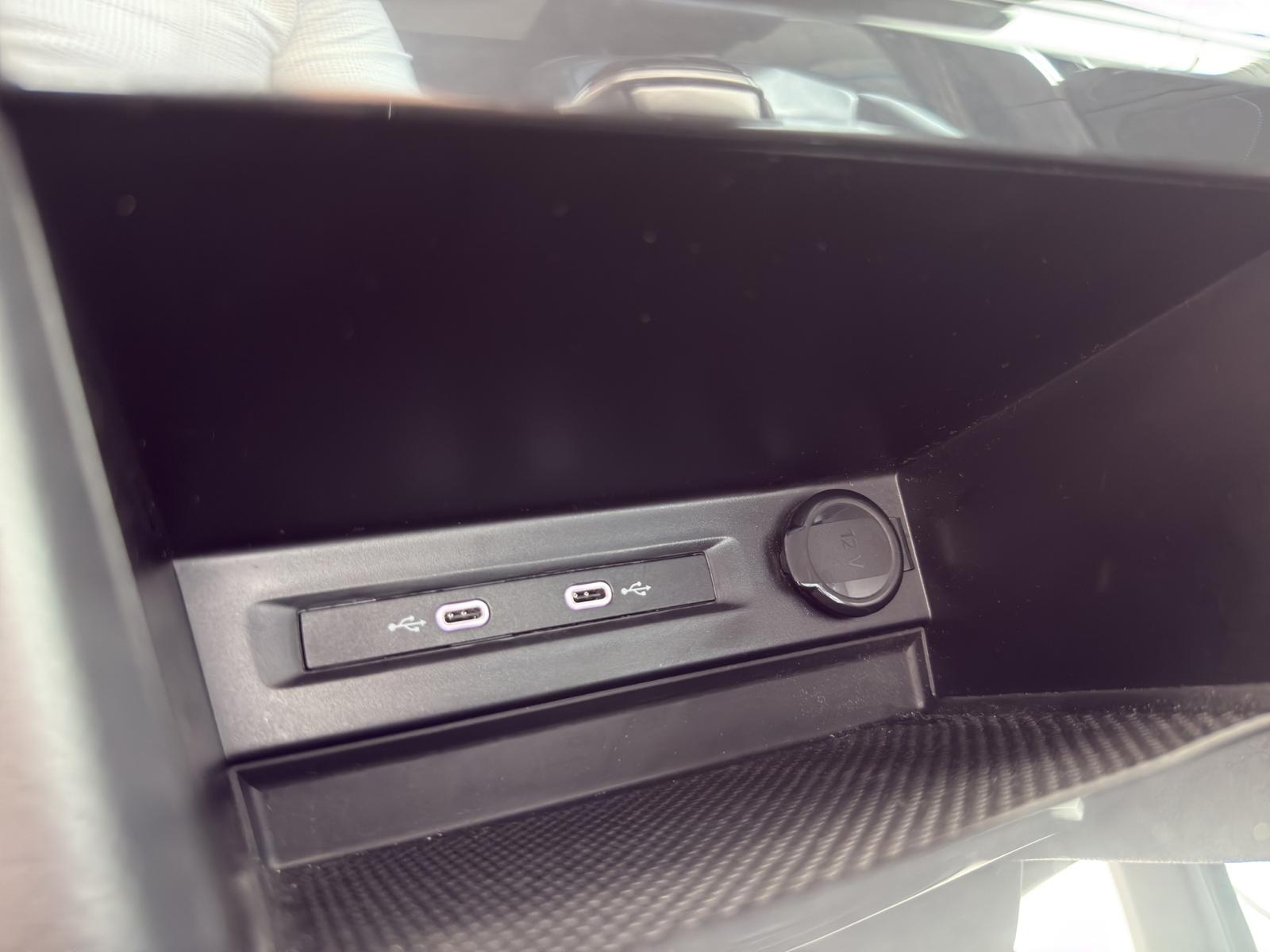 VW Tiguan 2.0TSI R 4Motion DSG-image-20