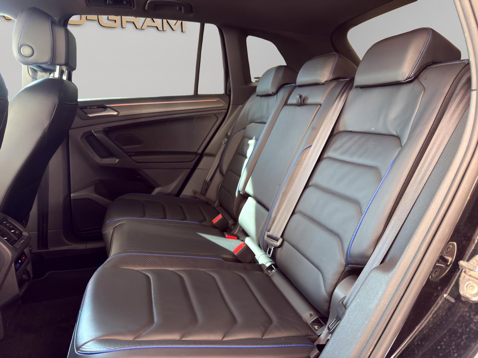 VW Tiguan 2.0TSI R 4Motion DSG-image-13