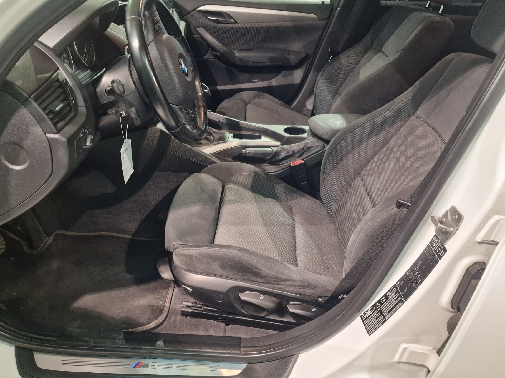BMW X1 xDrive 18d-image-7